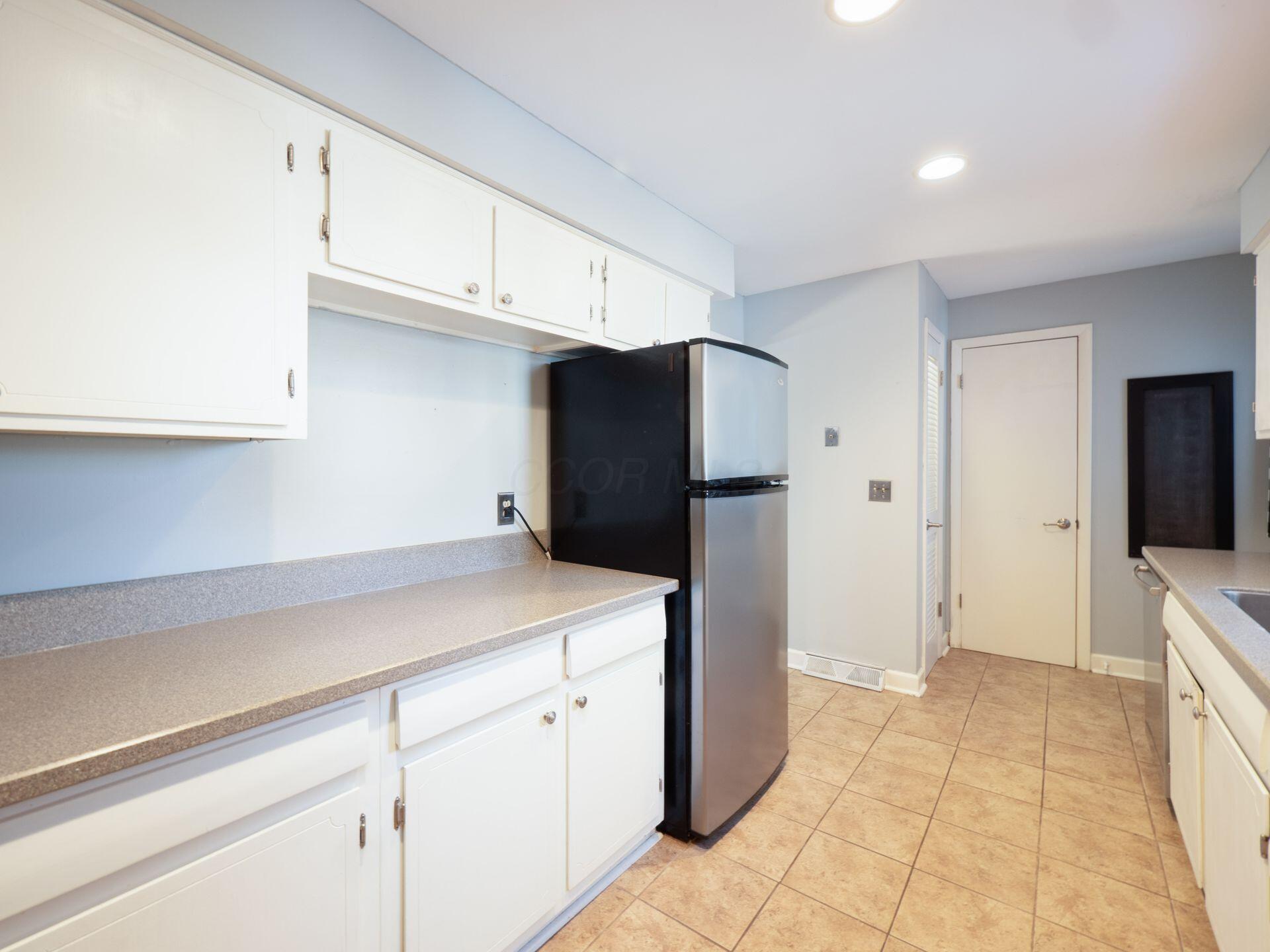 108 E Dublin Granville Road, K