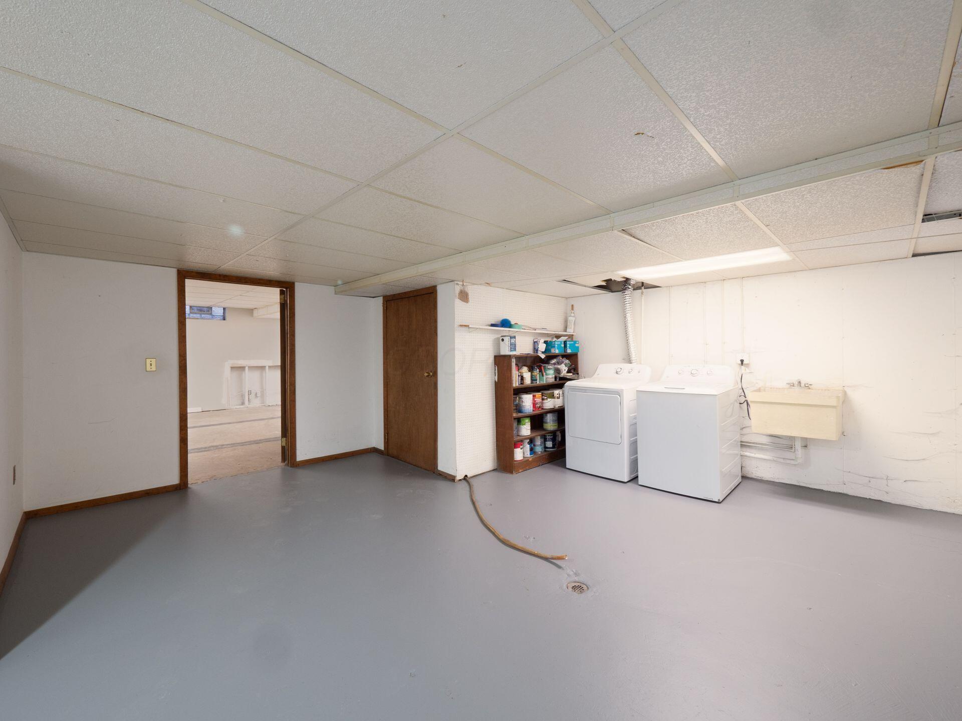 108 E Dublin Granville Road, K