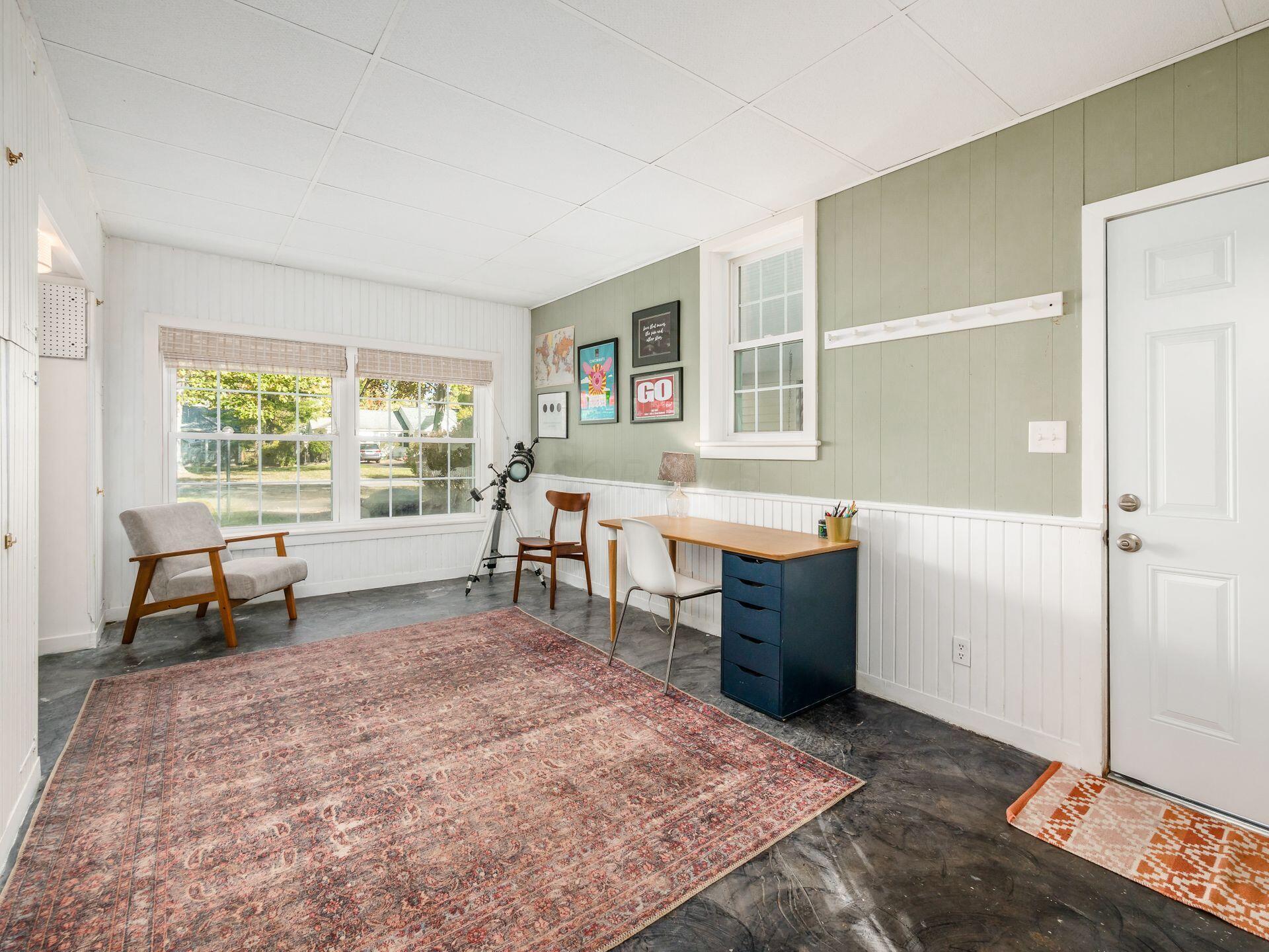 305 E Selby Boulevard