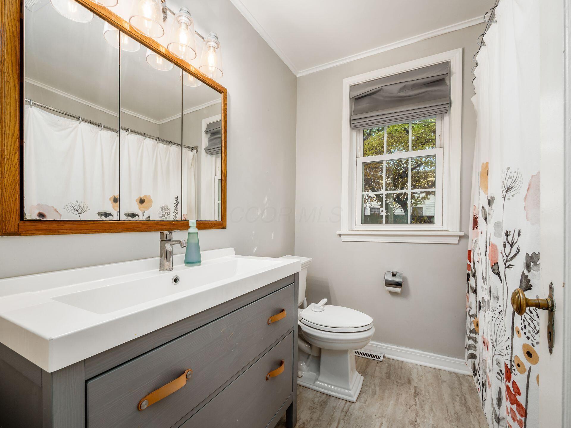 305 E Selby Boulevard