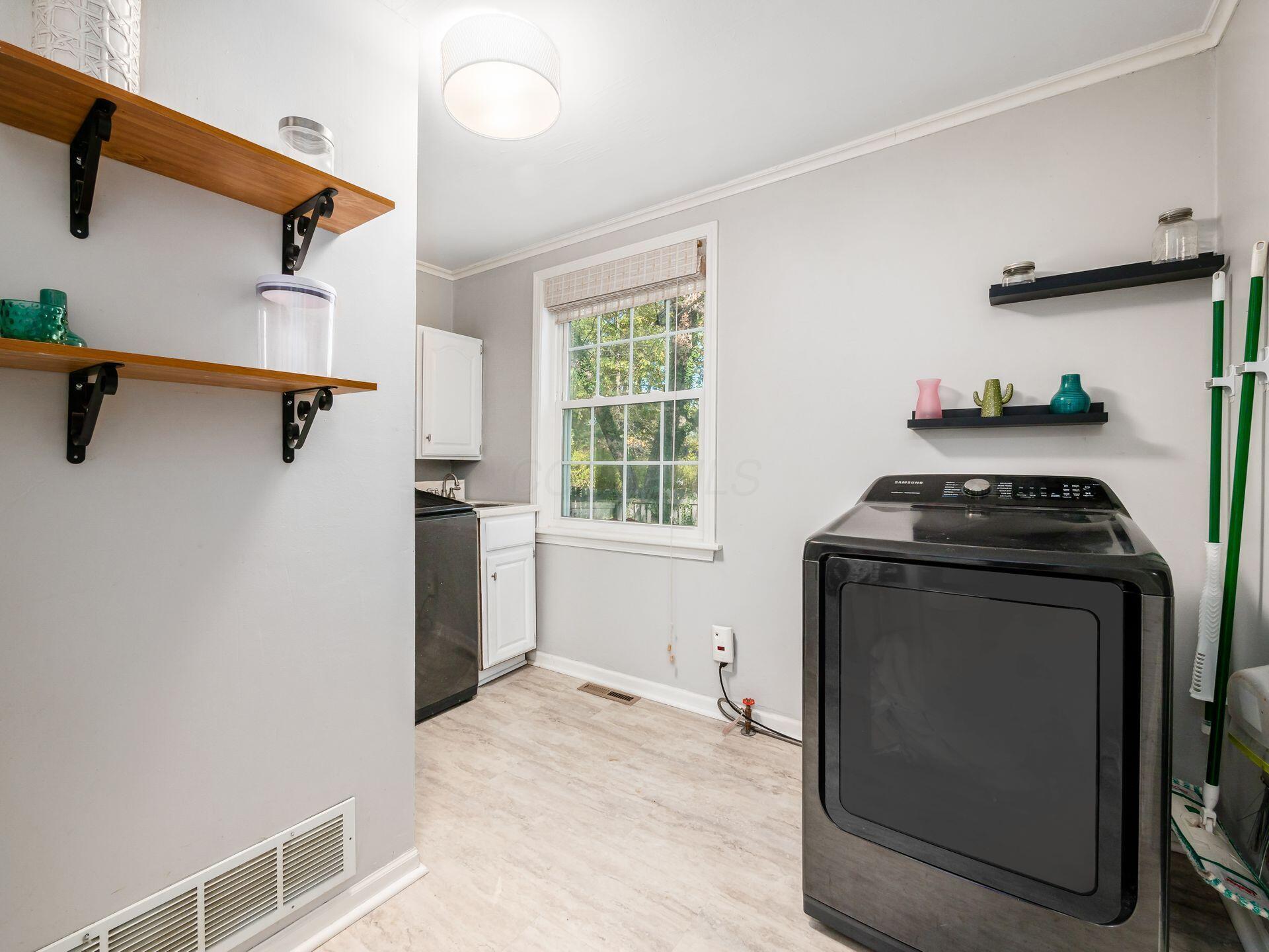 305 E Selby Boulevard