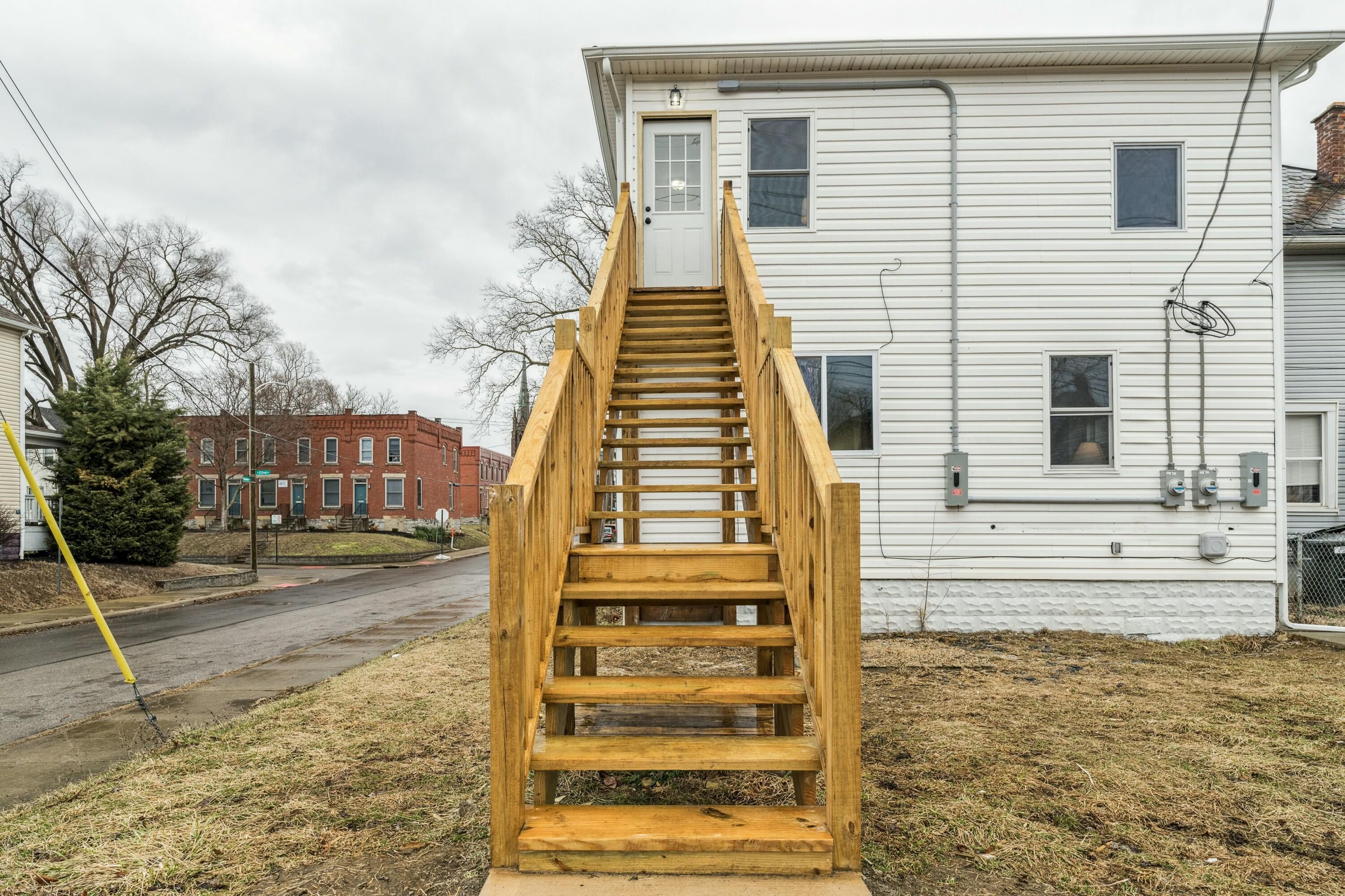 659-661 S 22nd Street