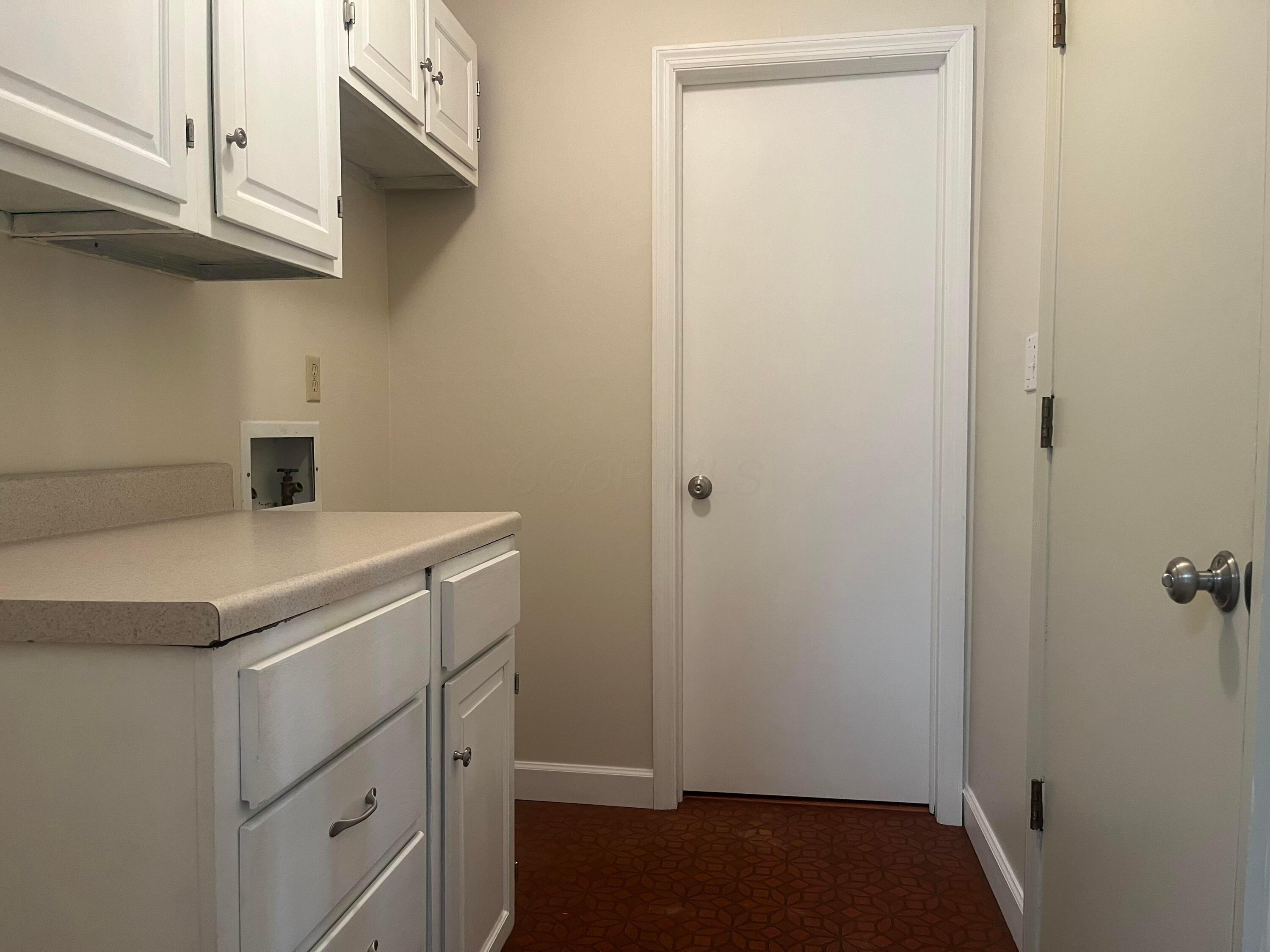 6652 Belleshire Street