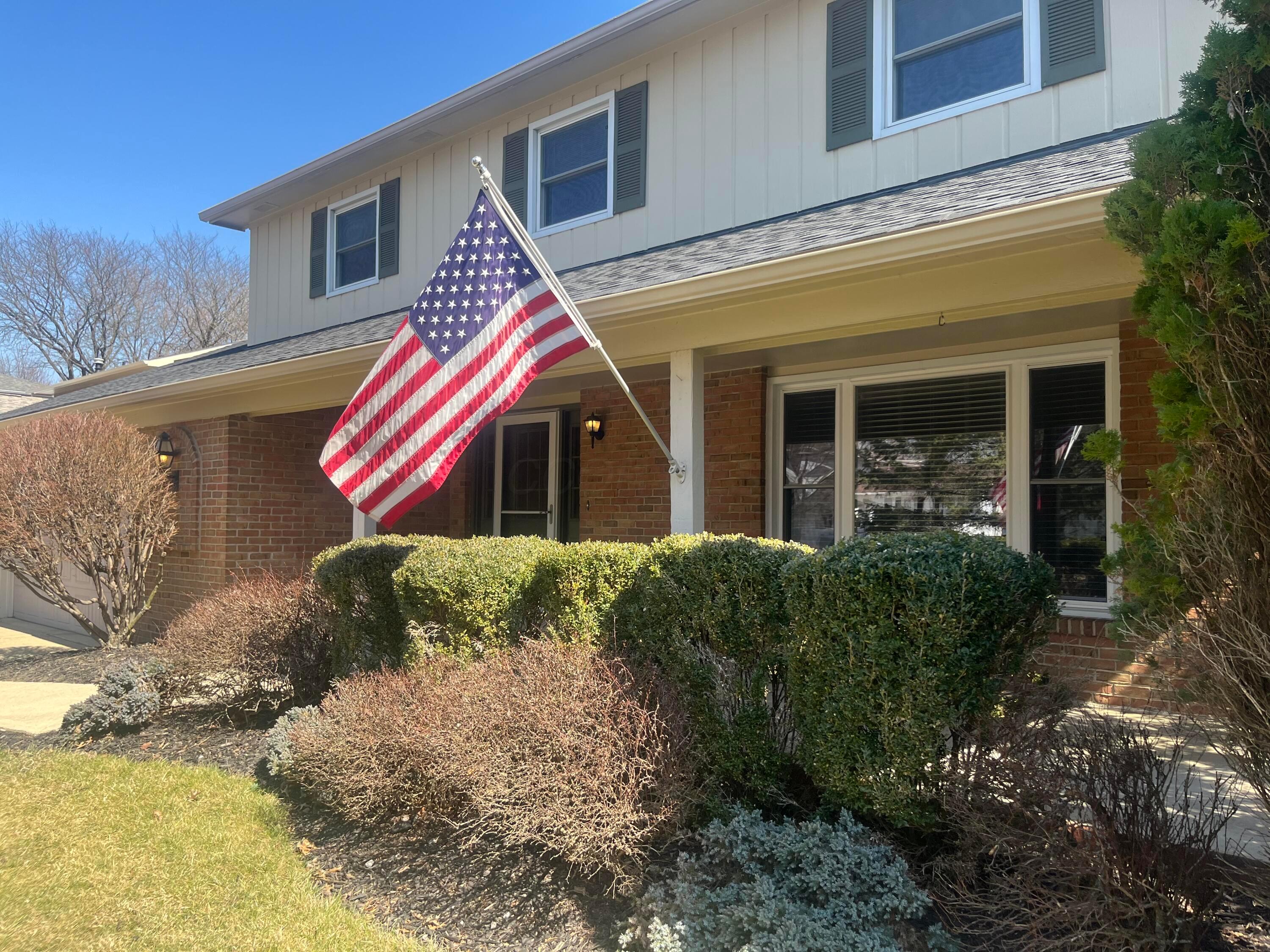 6652 Belleshire Street