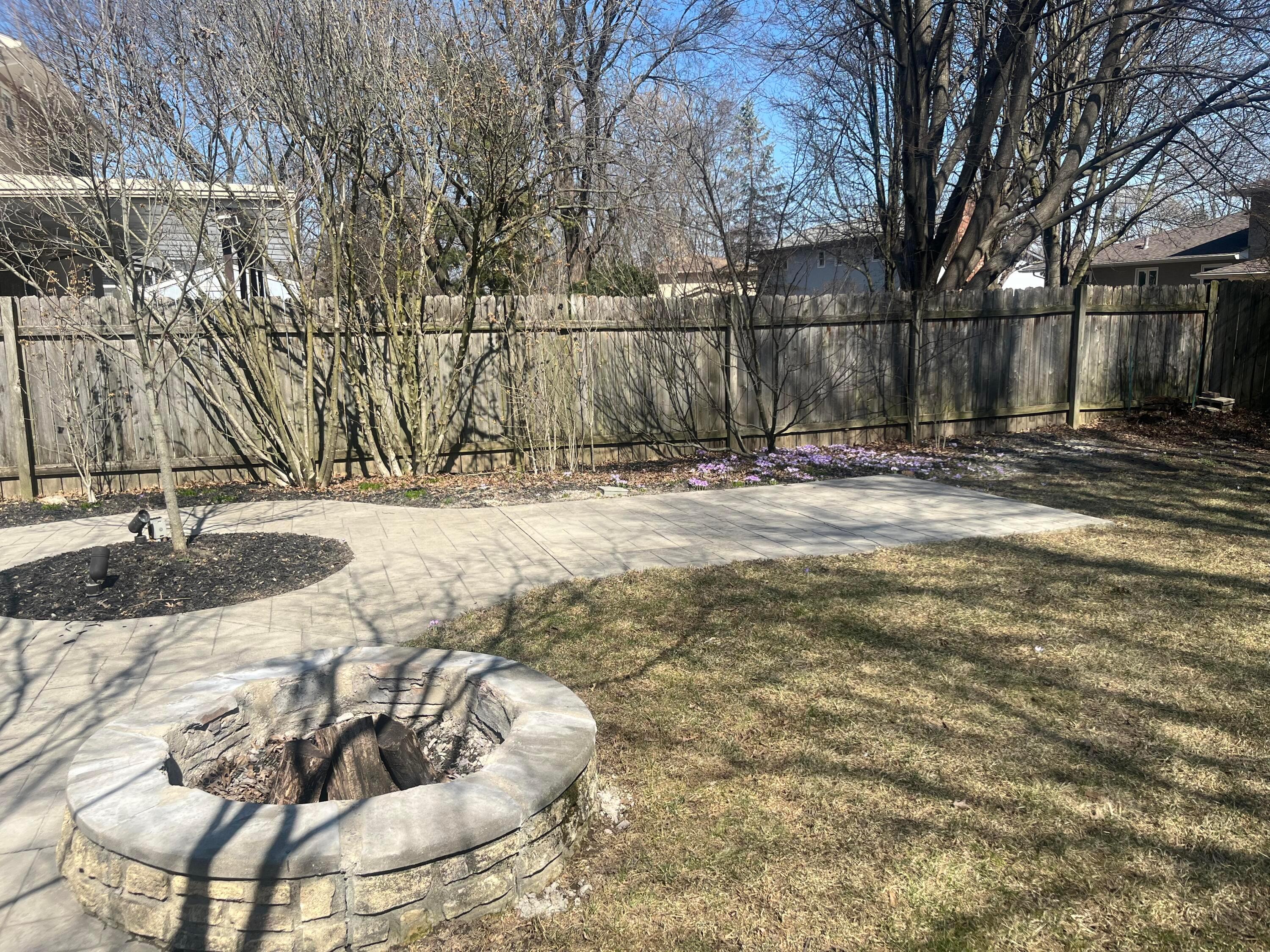 6652 Belleshire Street