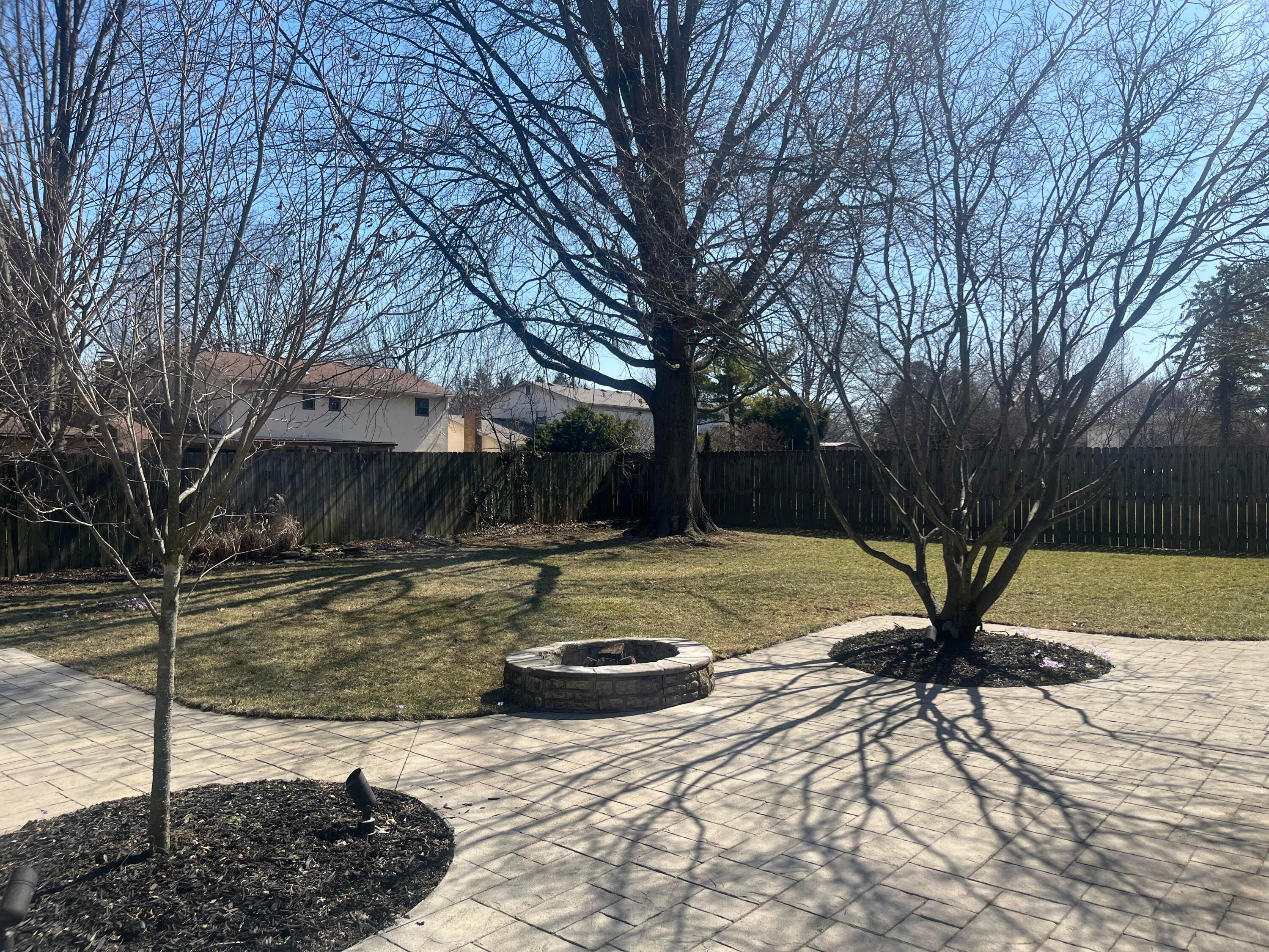 6652 Belleshire Street