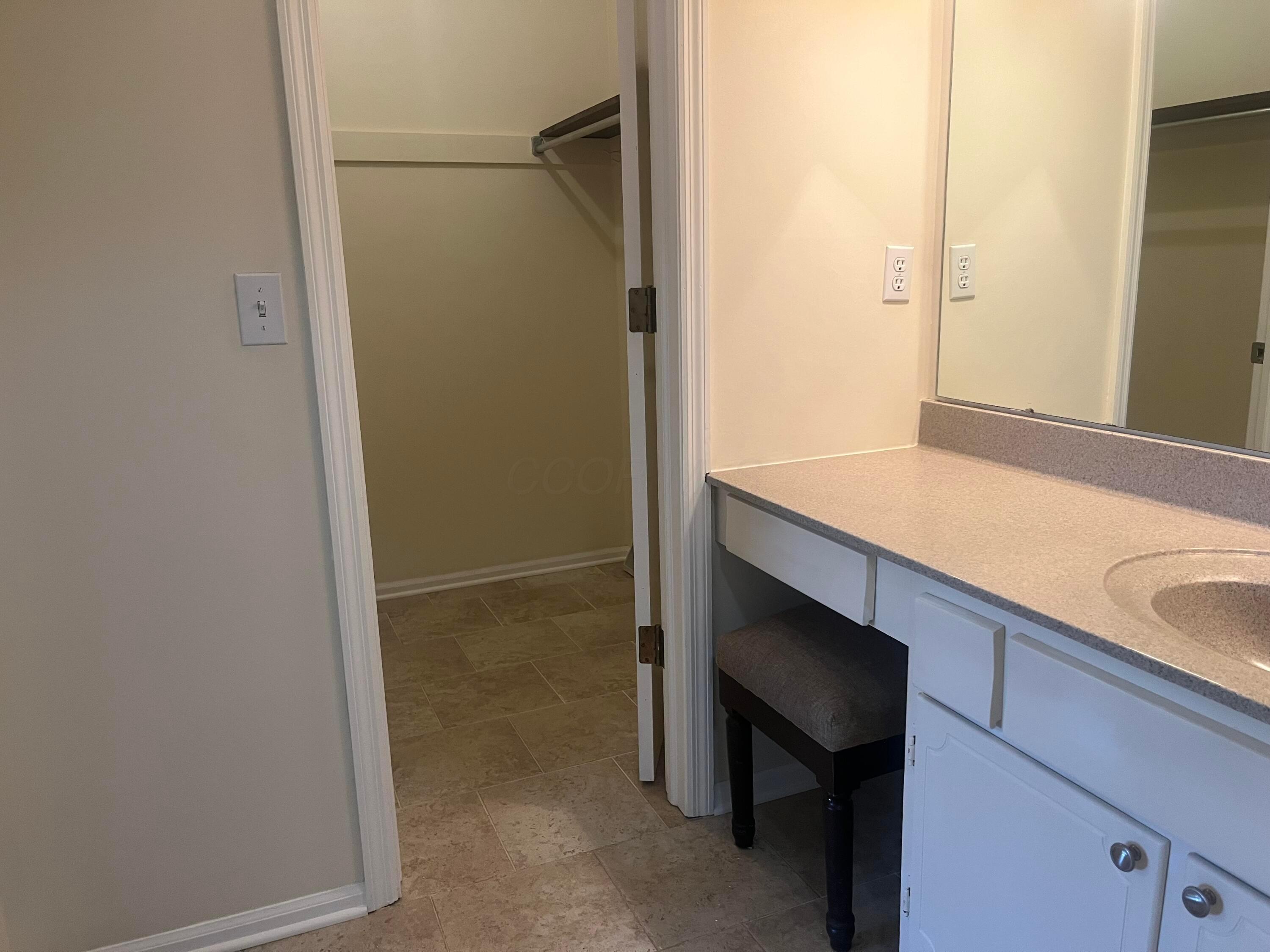 6652 Belleshire Street