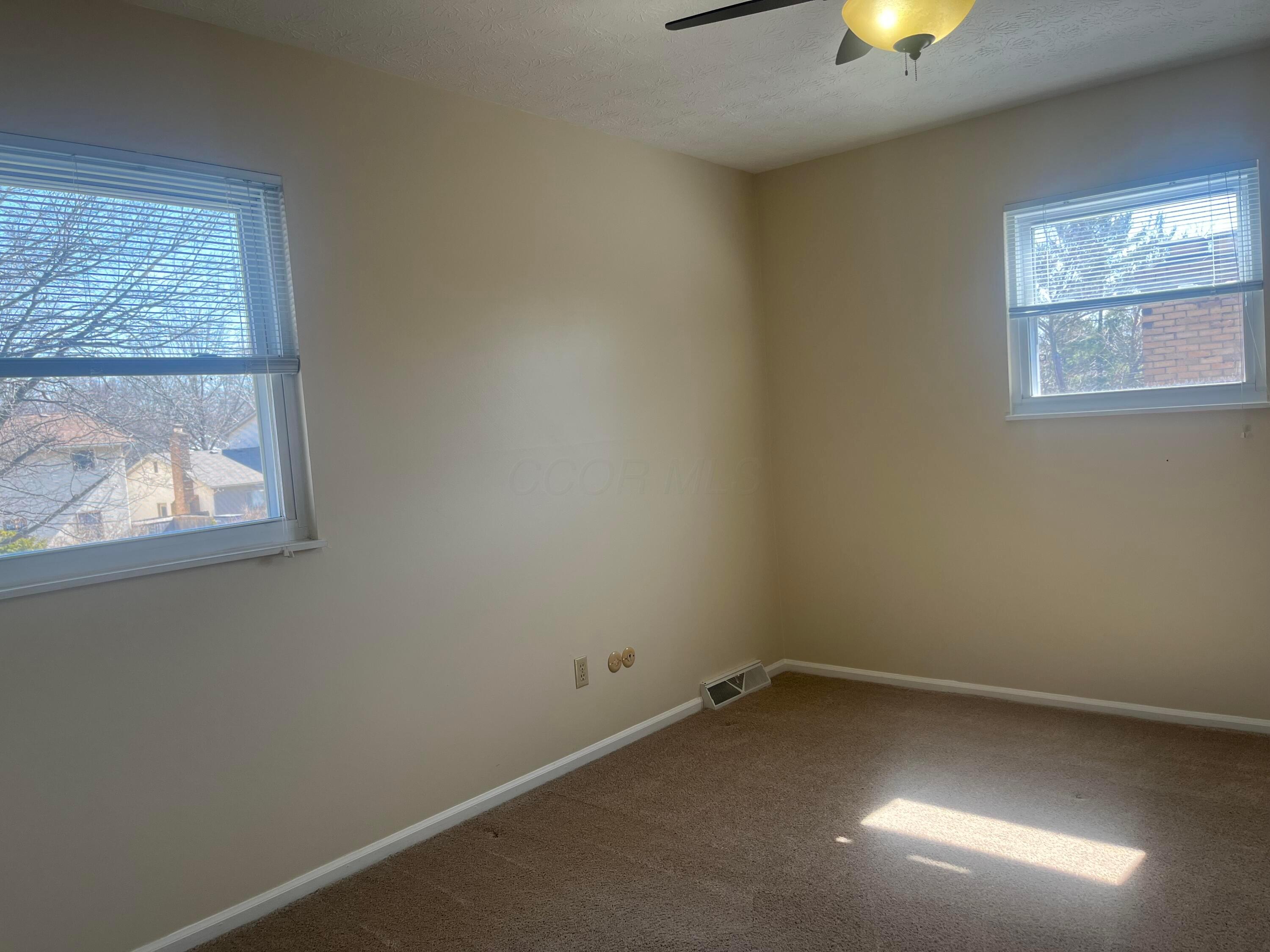 6652 Belleshire Street