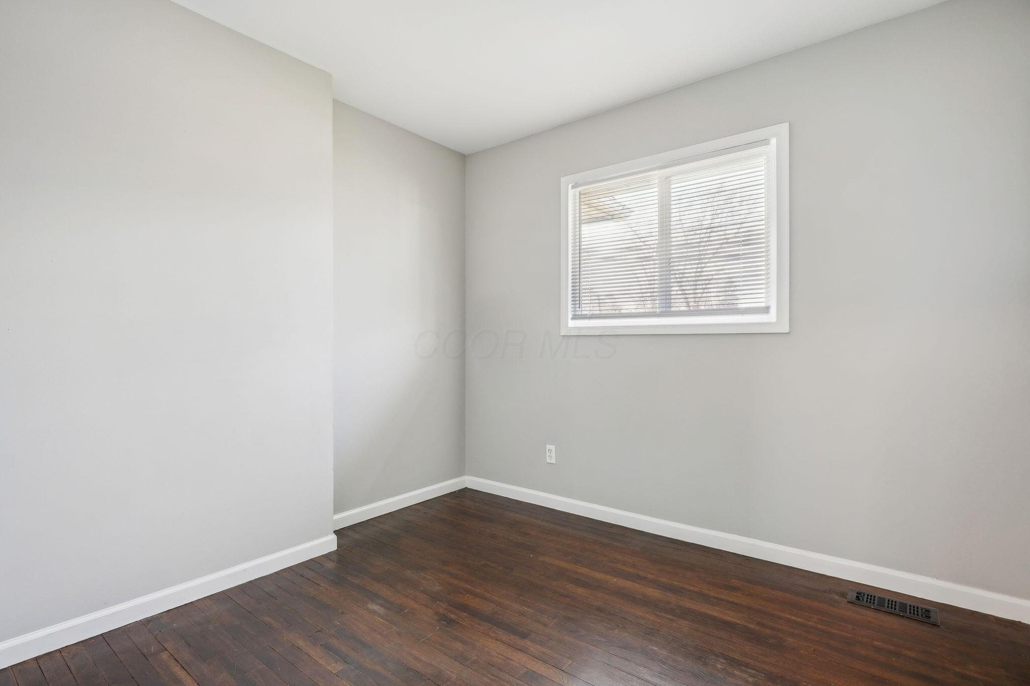 1612 Courtright Road