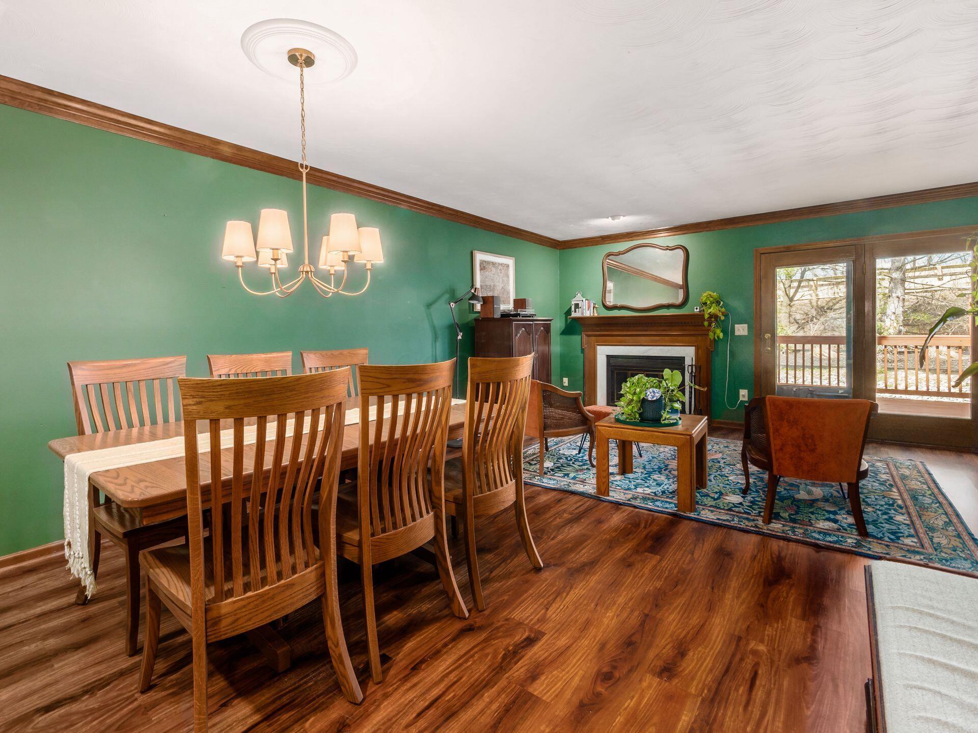 1612 Six Point Court