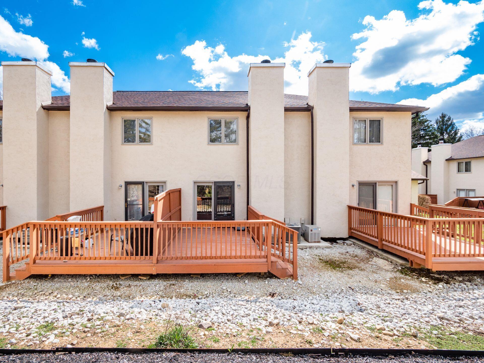 1612 Six Point Court