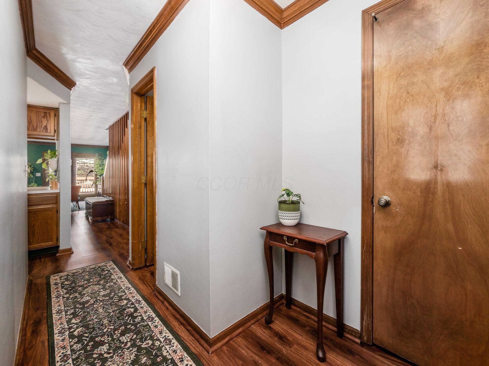 1612 Six Point Court