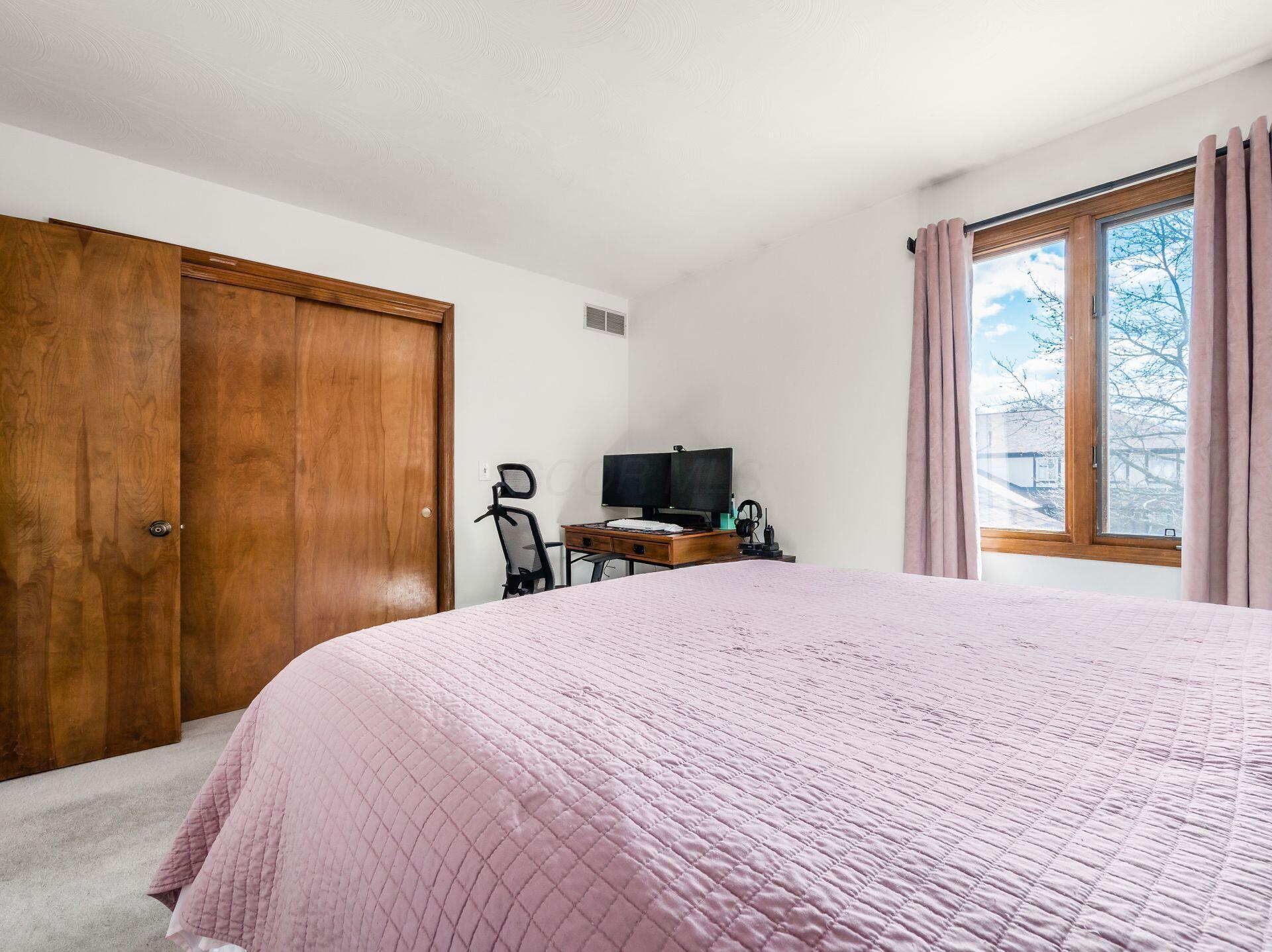 1612 Six Point Court