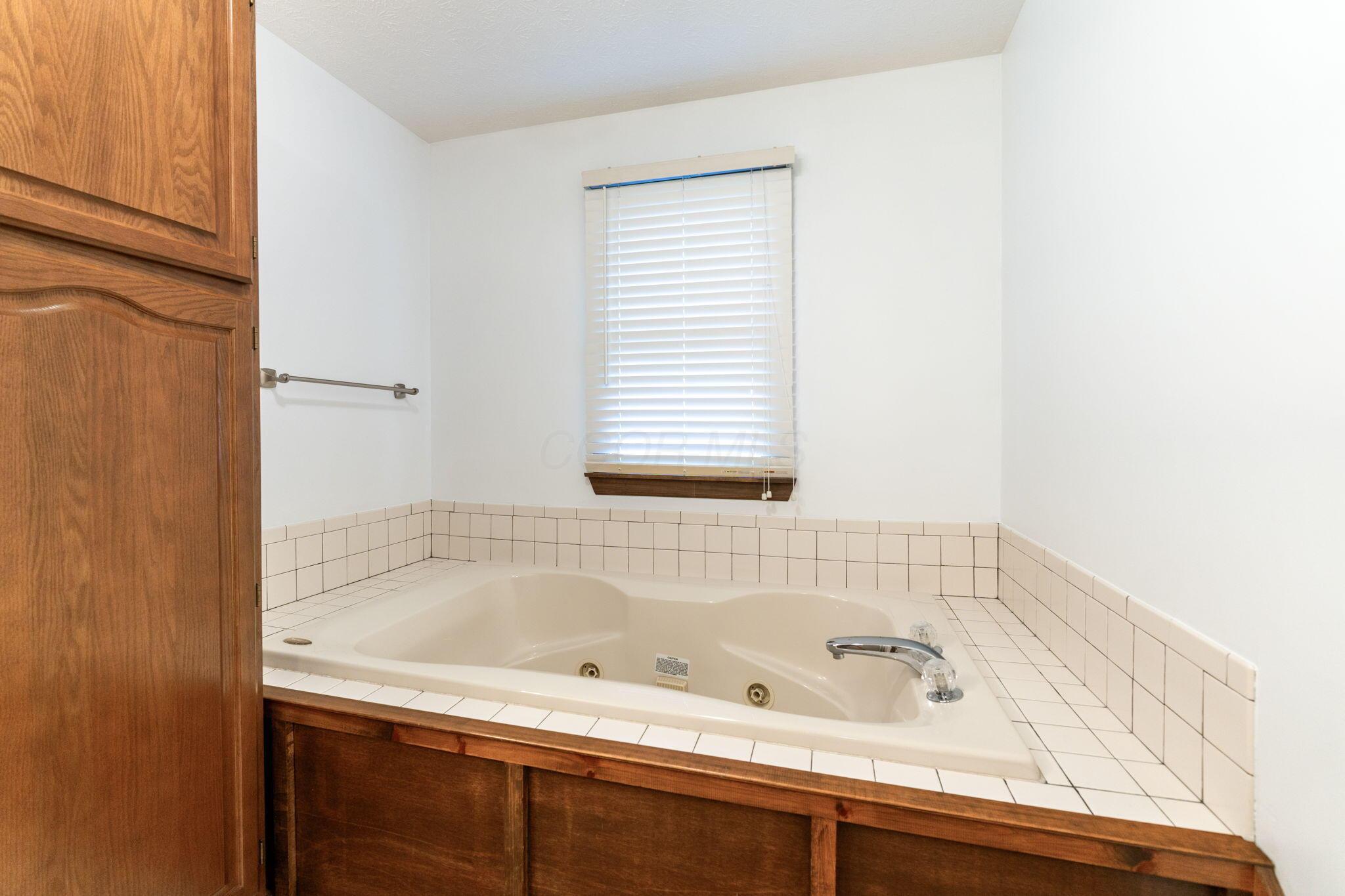 10800 Township Road 157