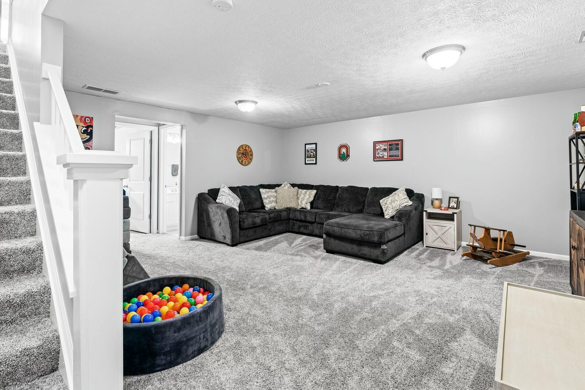 8102 Artisan Way, 8102