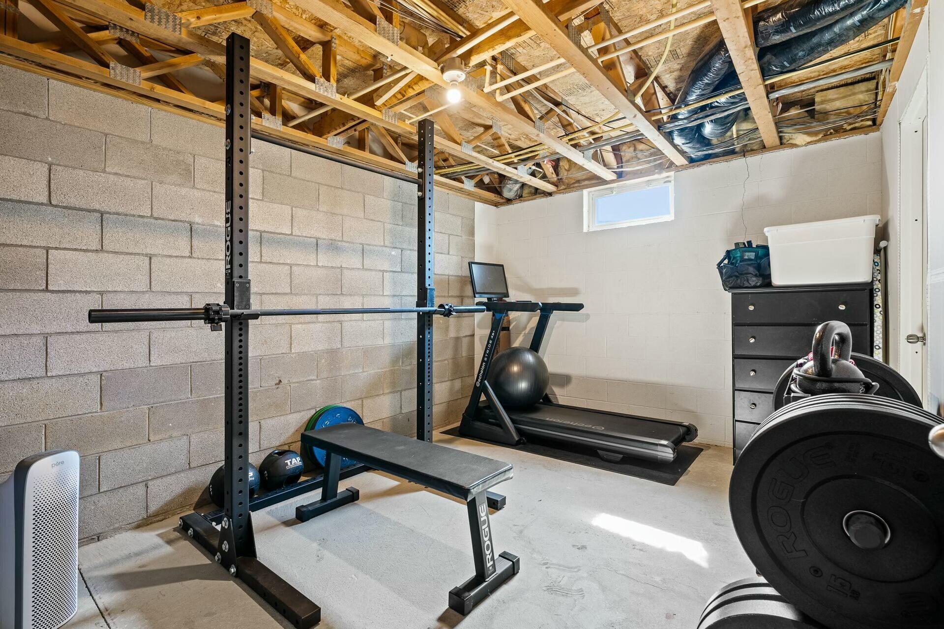 8102 Artisan Way, 8102