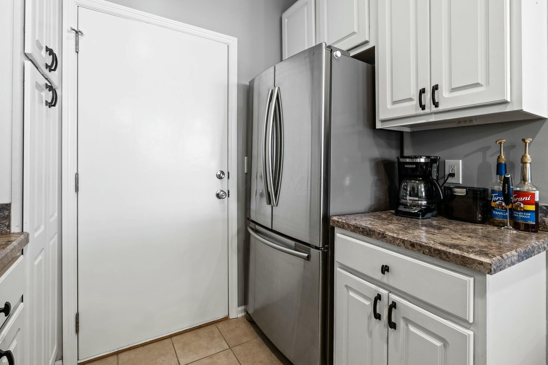 8102 Artisan Way, 8102