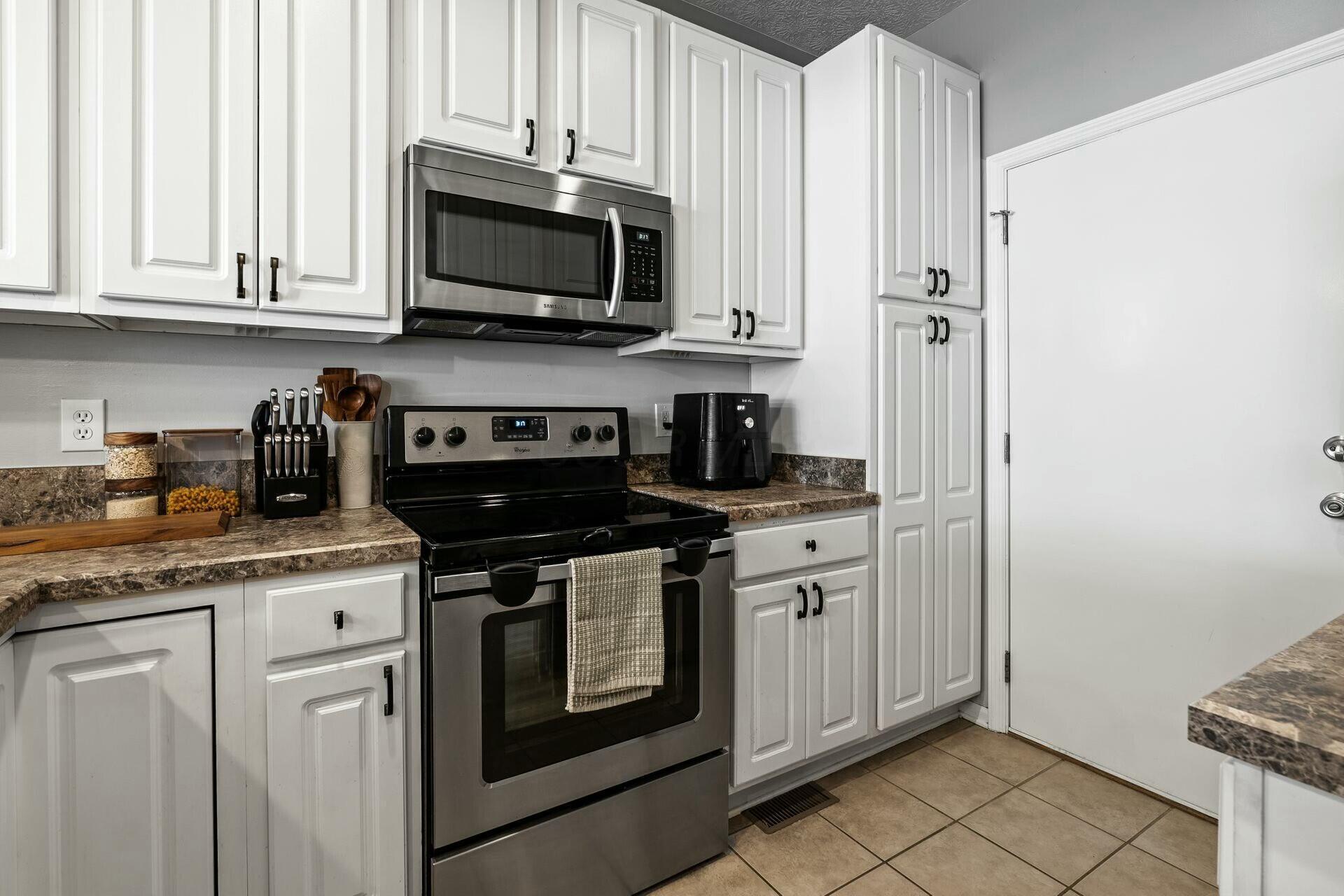 8102 Artisan Way, 8102