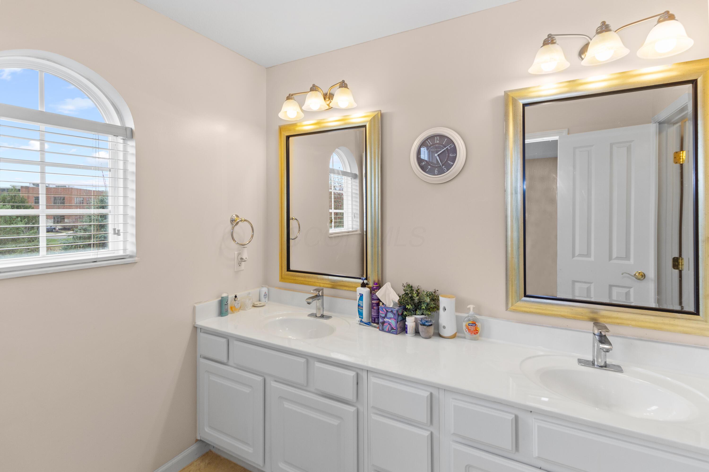 5 Lakes At Cheshire Drive