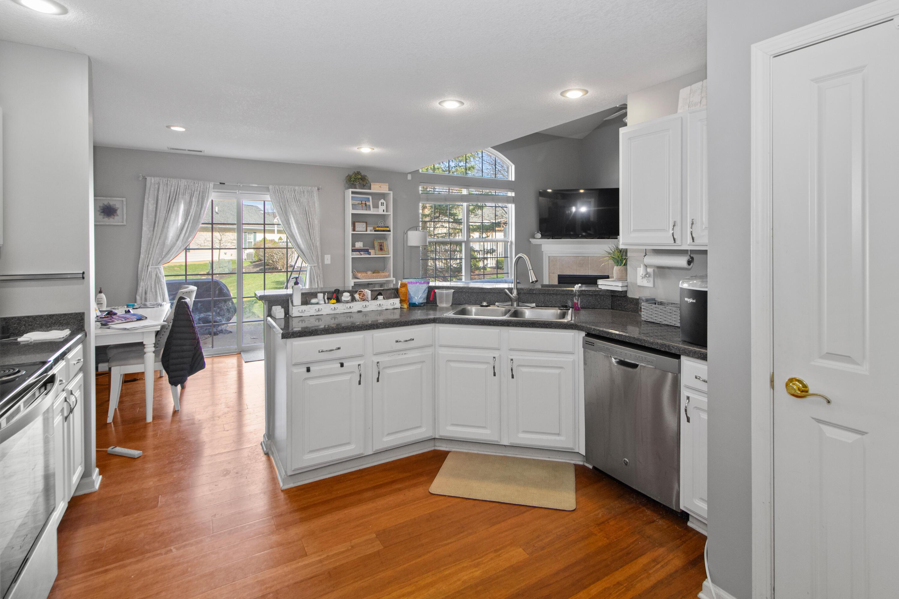 5 Lakes At Cheshire Drive