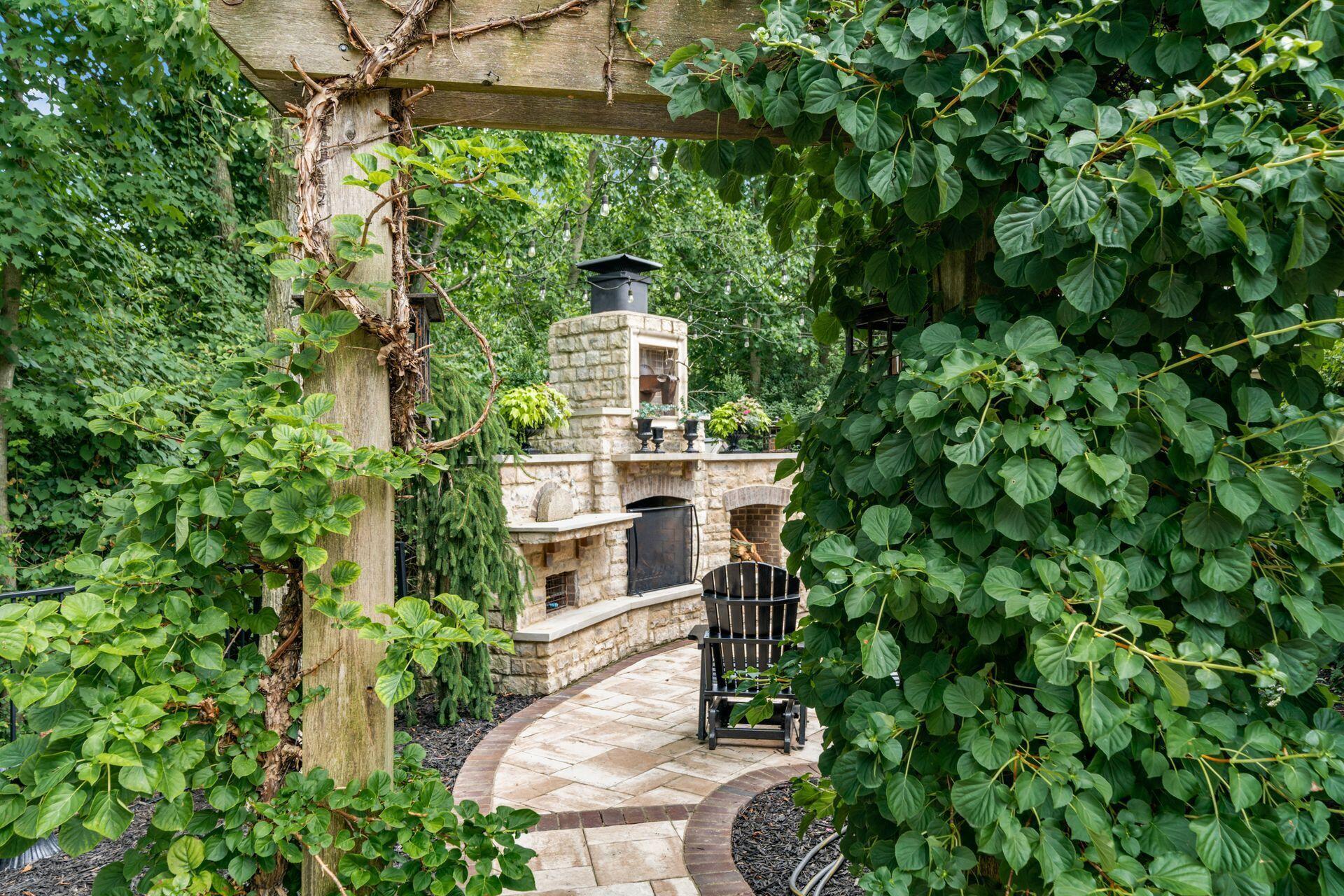 8598 Milmichael Court