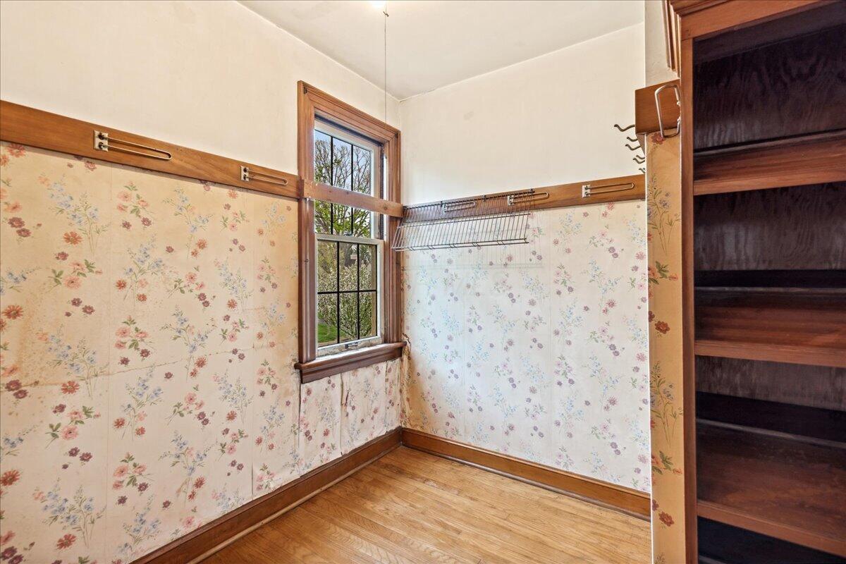 1951 Collingswood Road