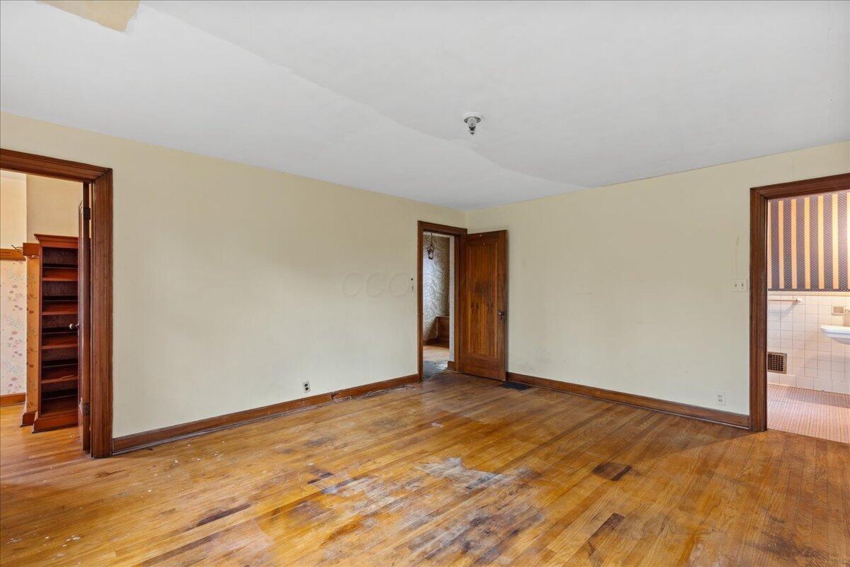 1951 Collingswood Road