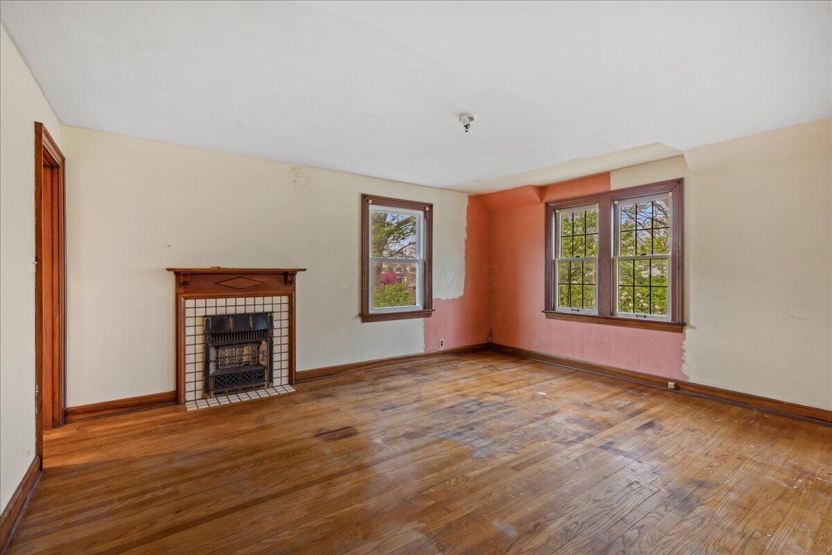 1951 Collingswood Road