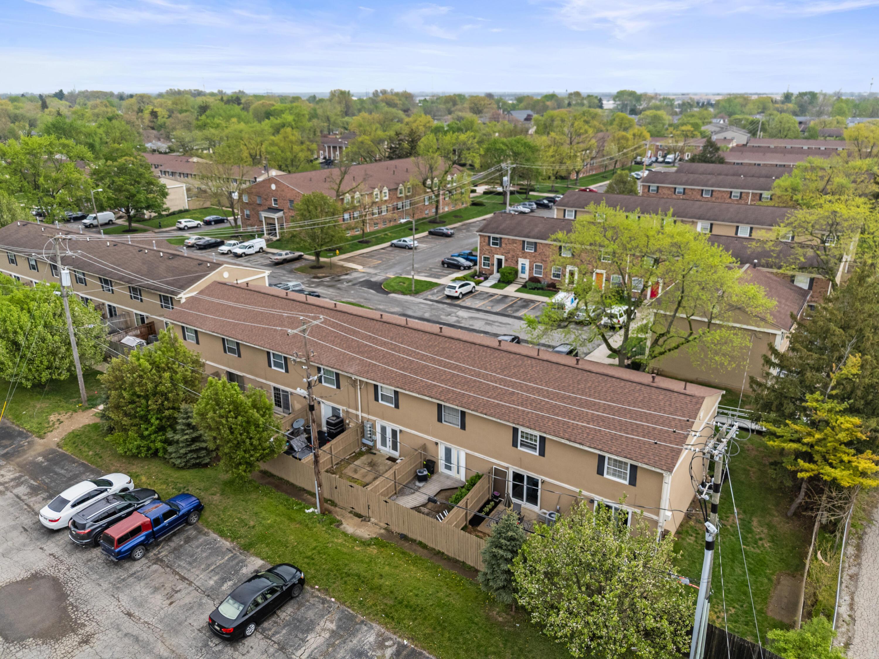 79 Tarryton Court W, 18H