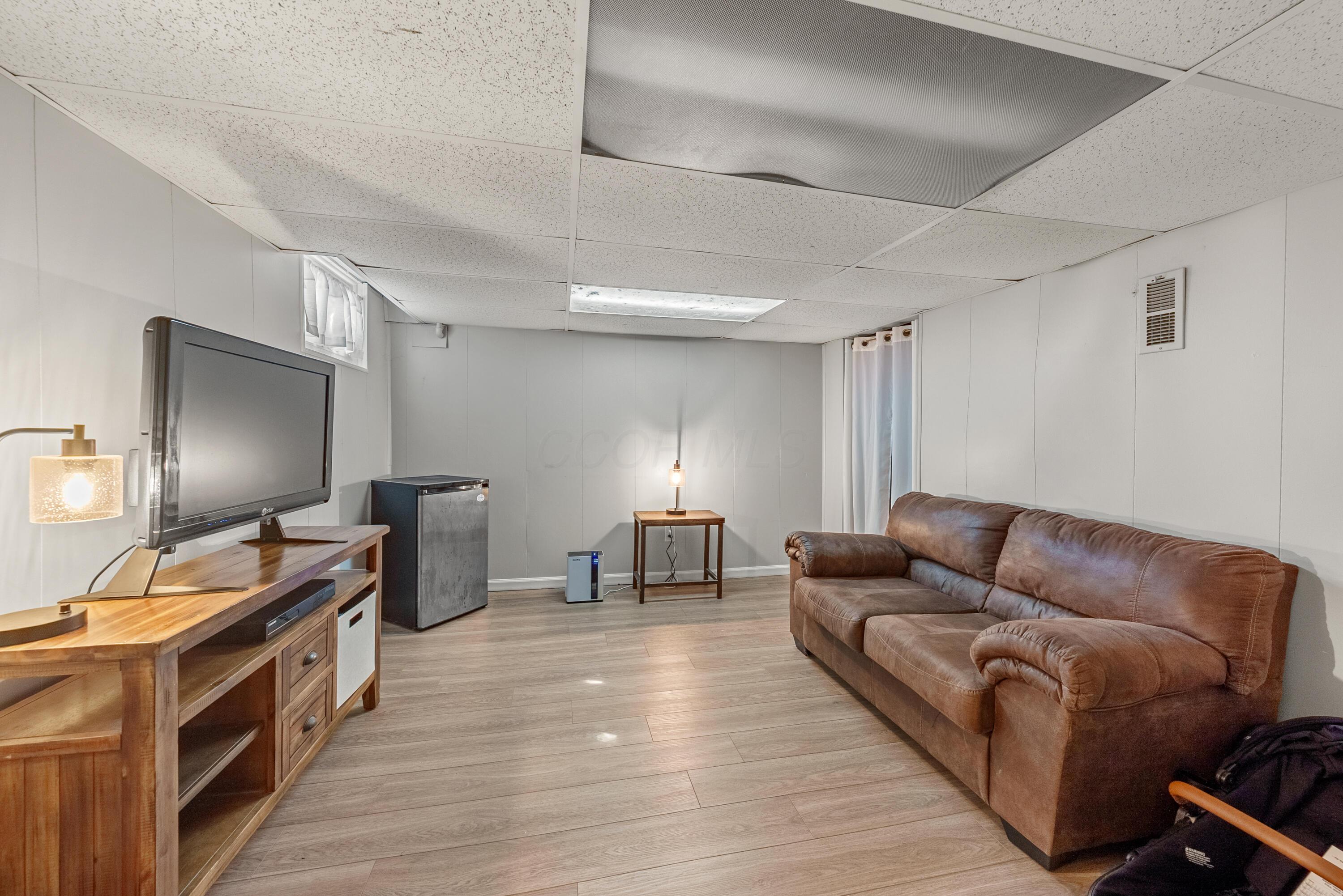 79 Tarryton Court W, 18H