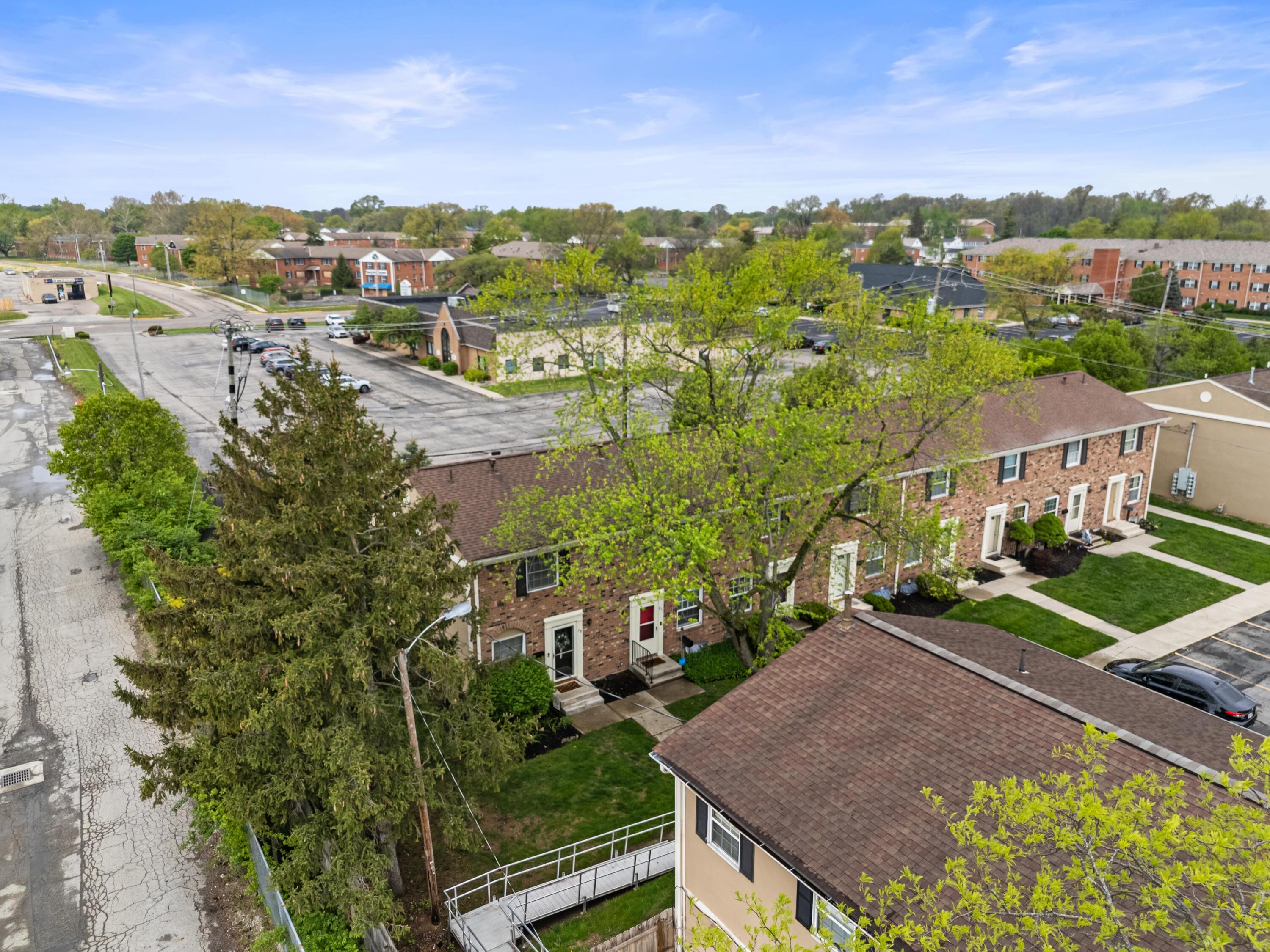 79 Tarryton Court W, 18H