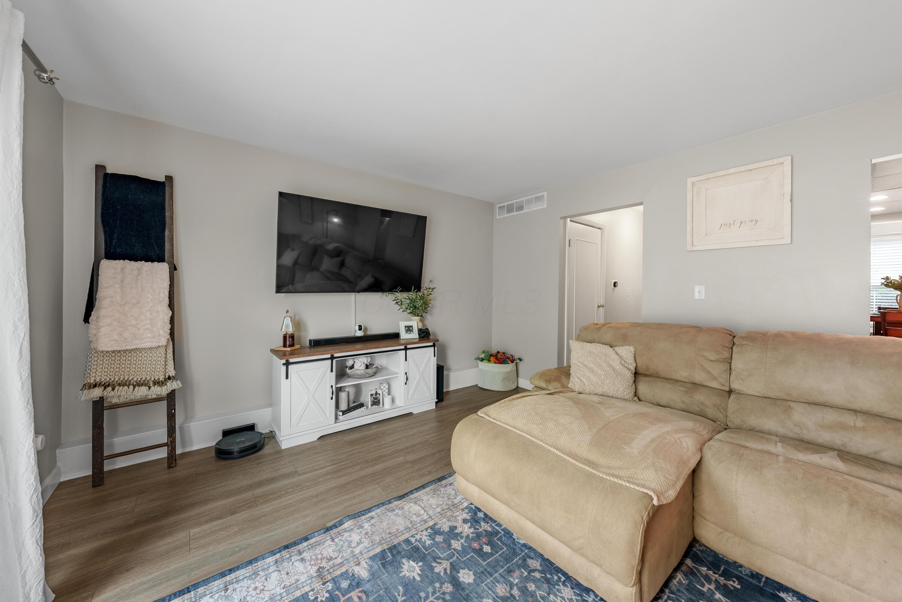 79 Tarryton Court W, 18H