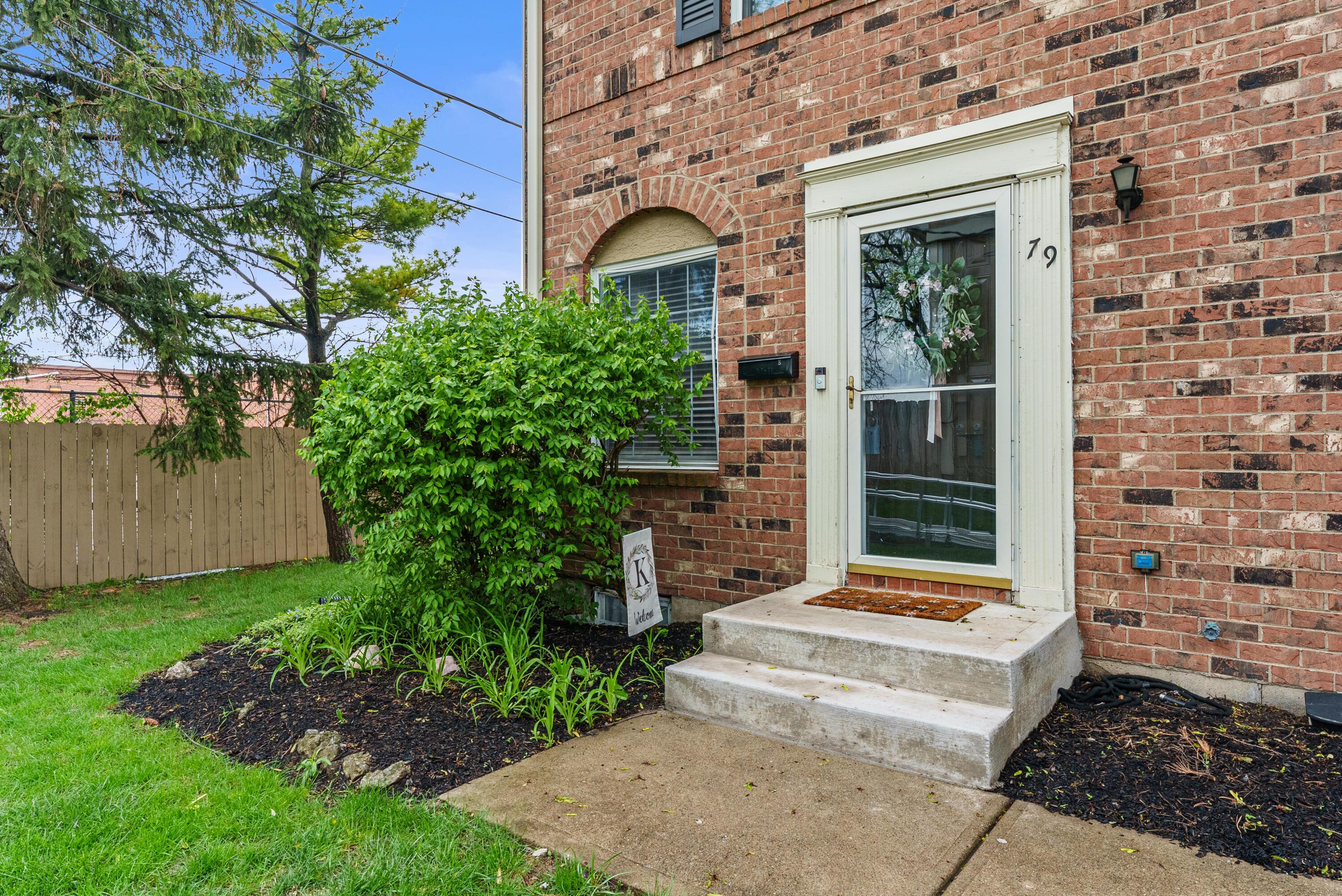 79 Tarryton Court W, 18H