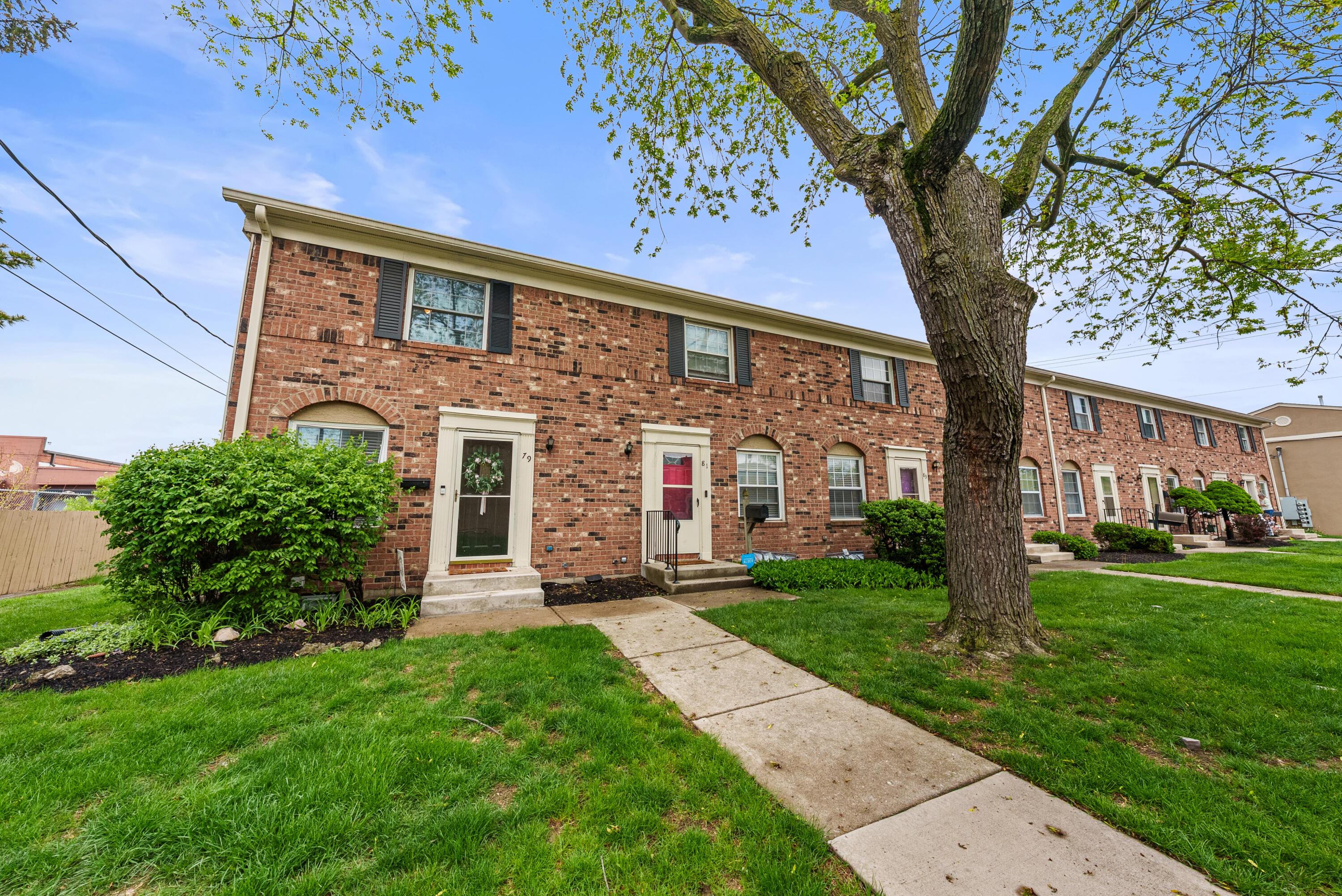 79 Tarryton Court W, 18H