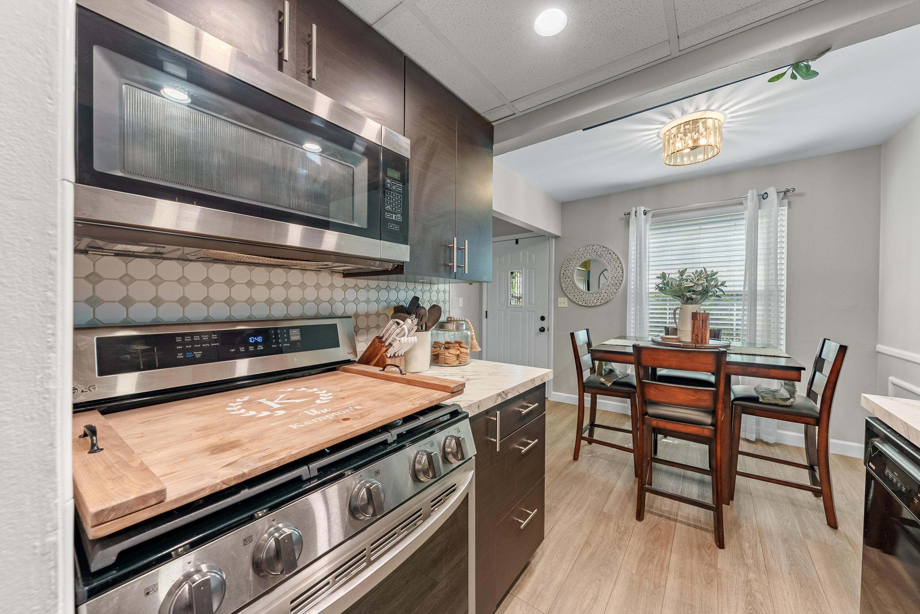 79 Tarryton Court W, 18H