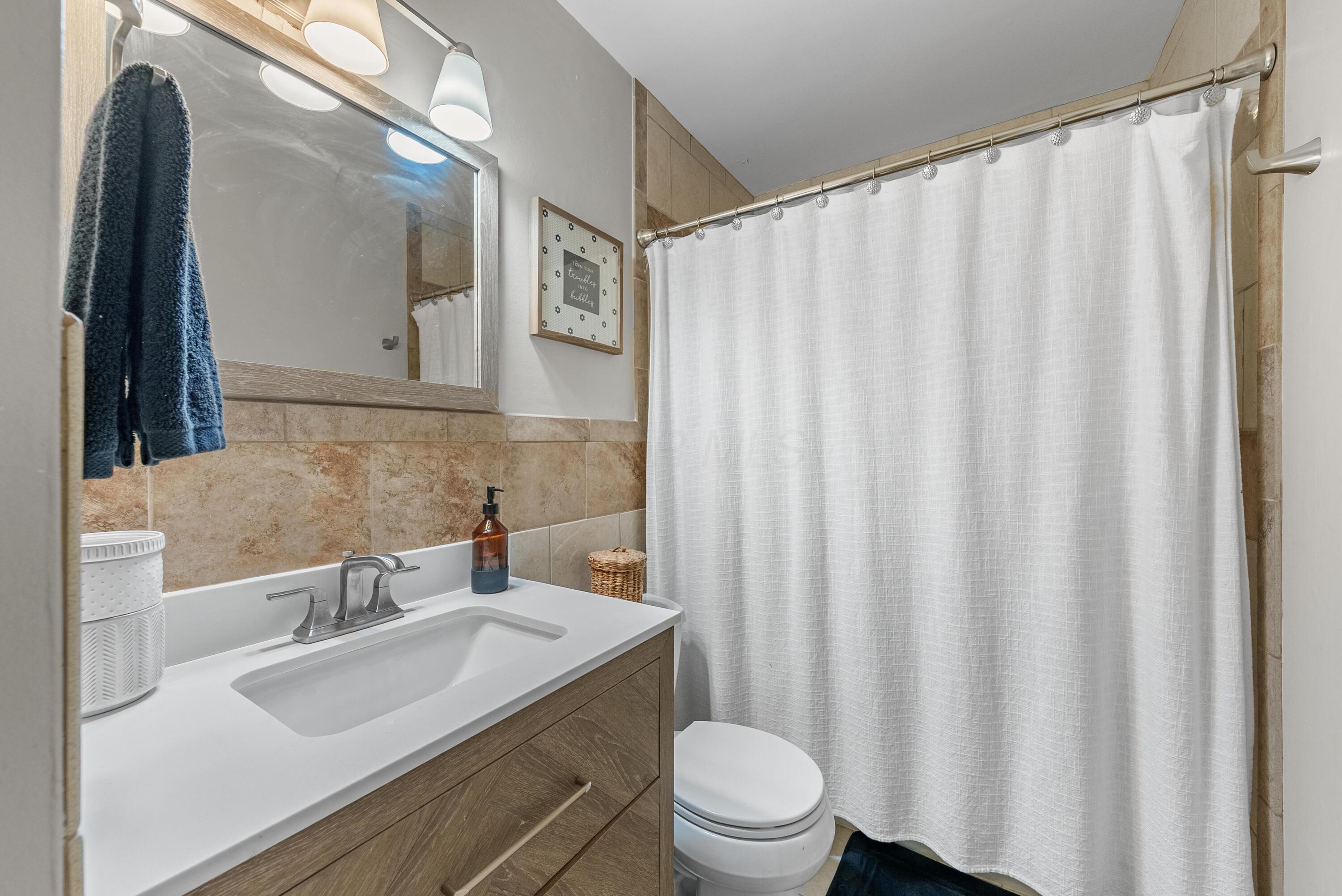 79 Tarryton Court W, 18H