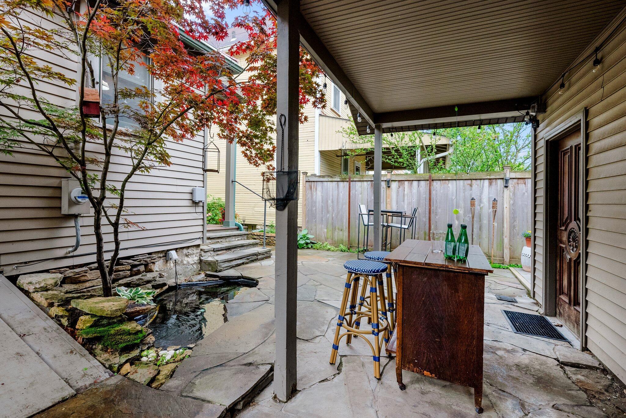 1047 Highland Street