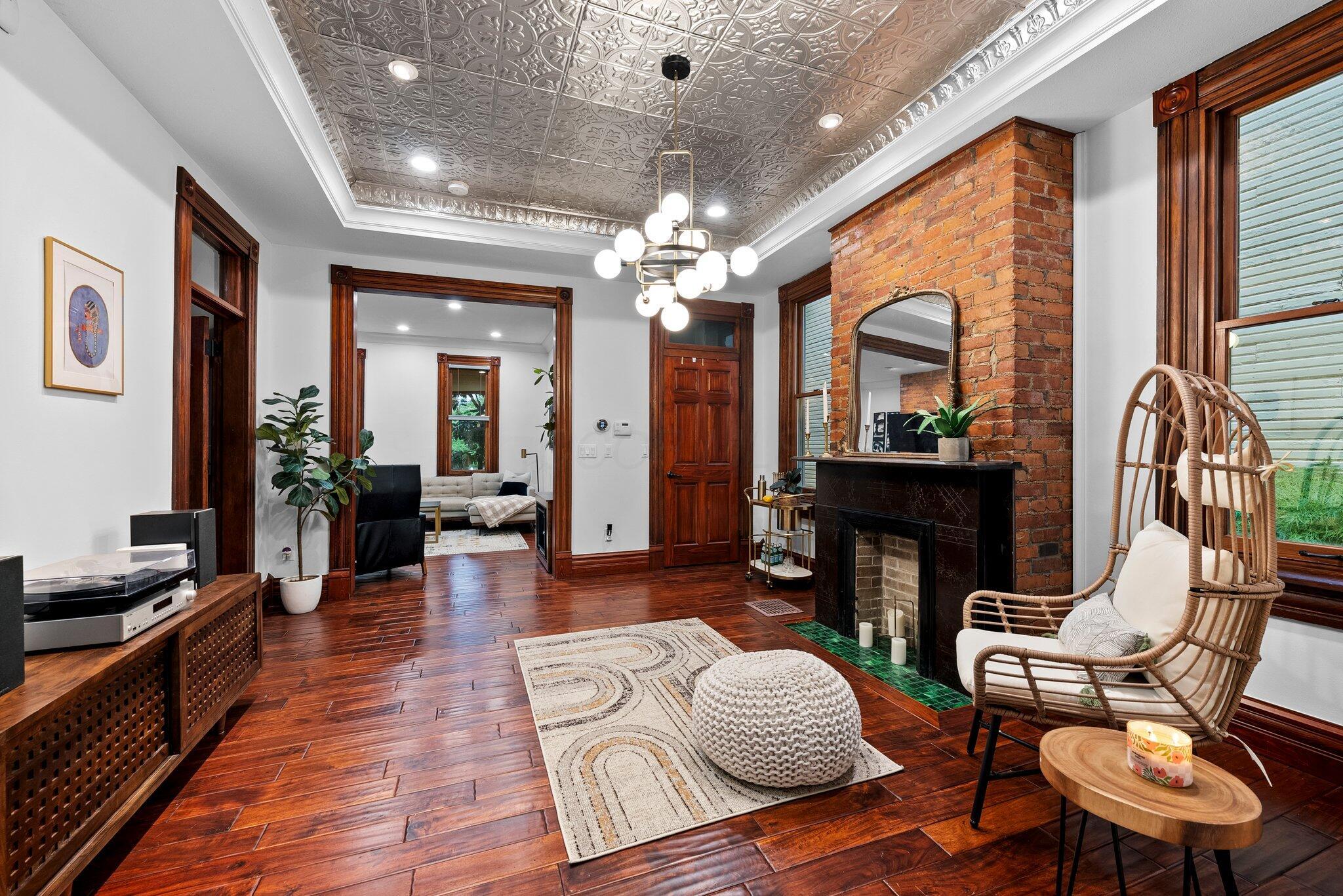 1047 Highland Street