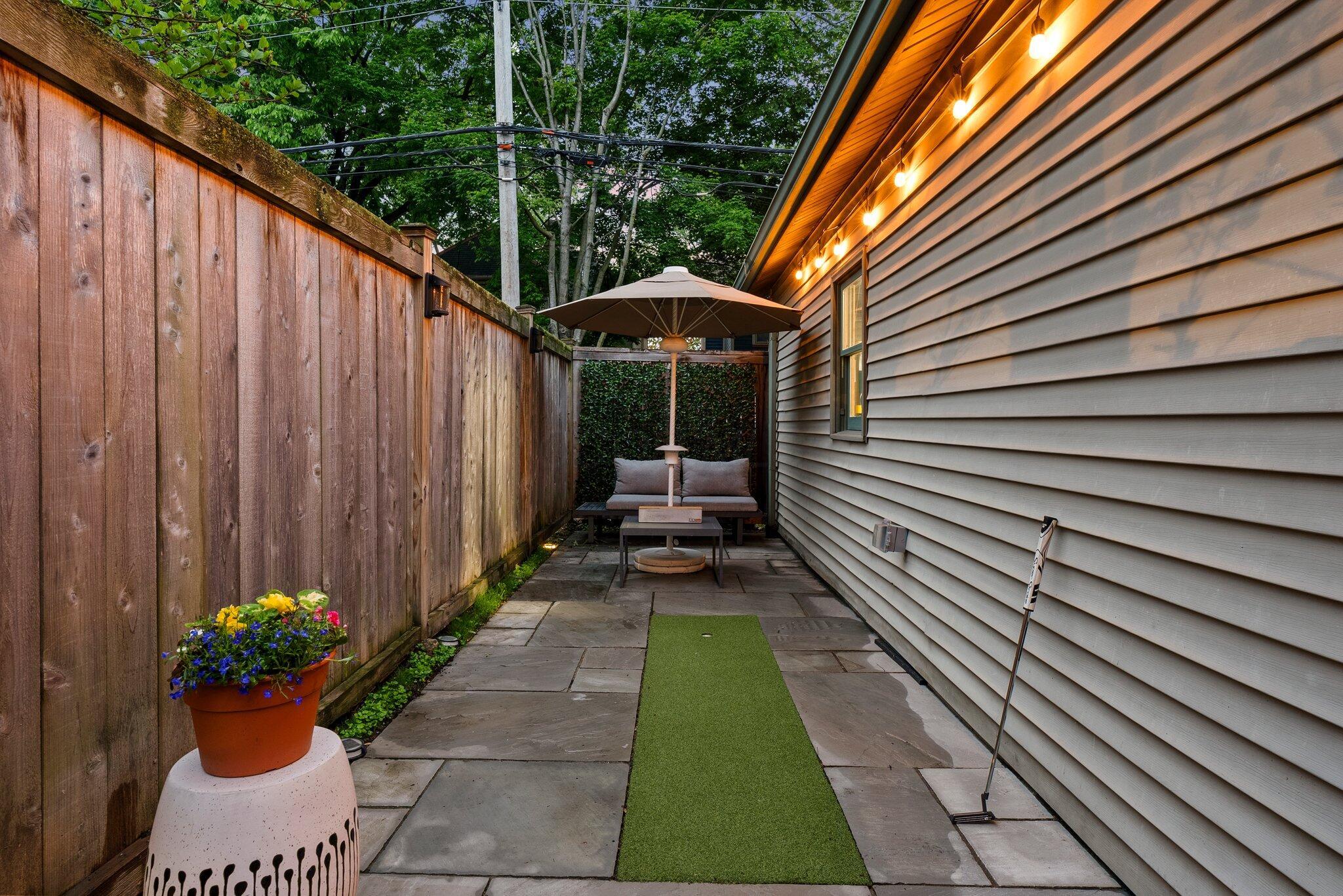 1047 Highland Street