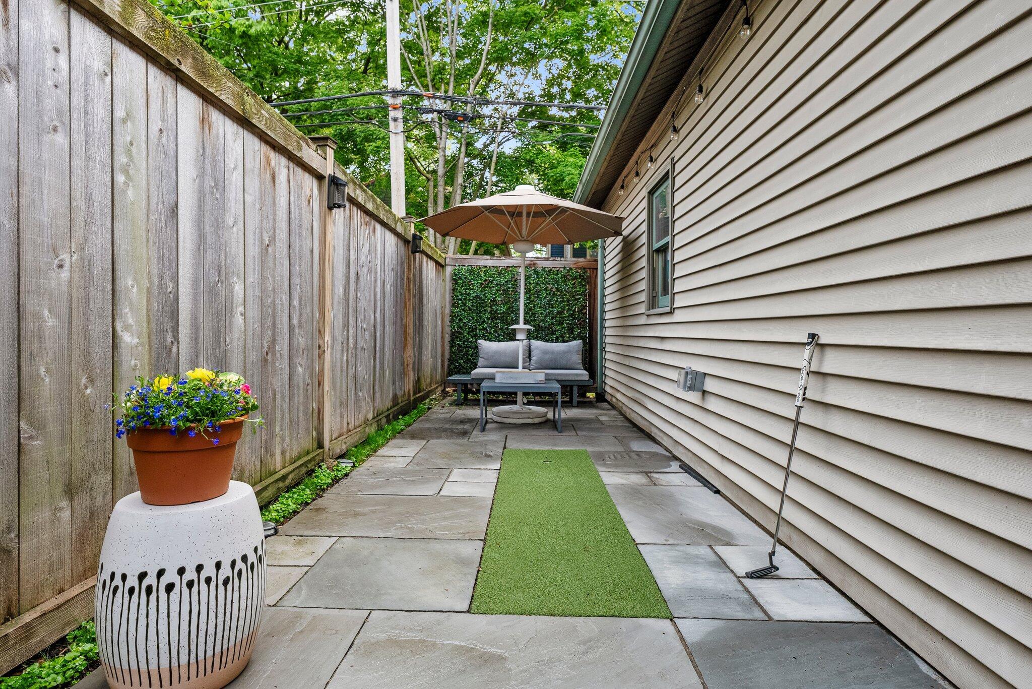 1047 Highland Street