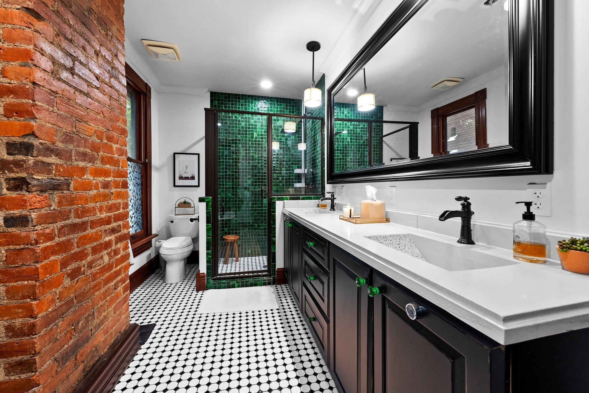 1047 Highland Street