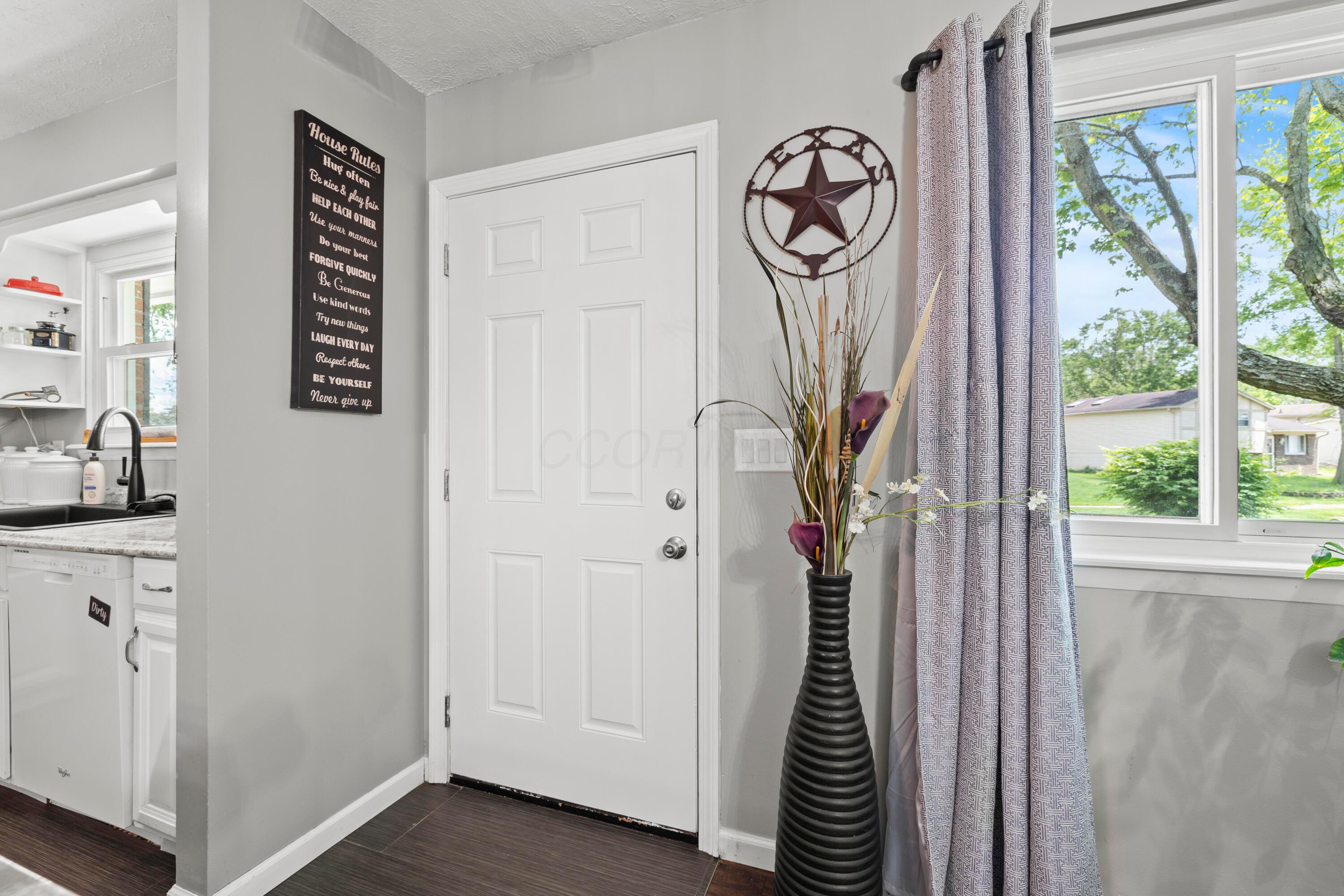 2923 Falcon Bridge Drive