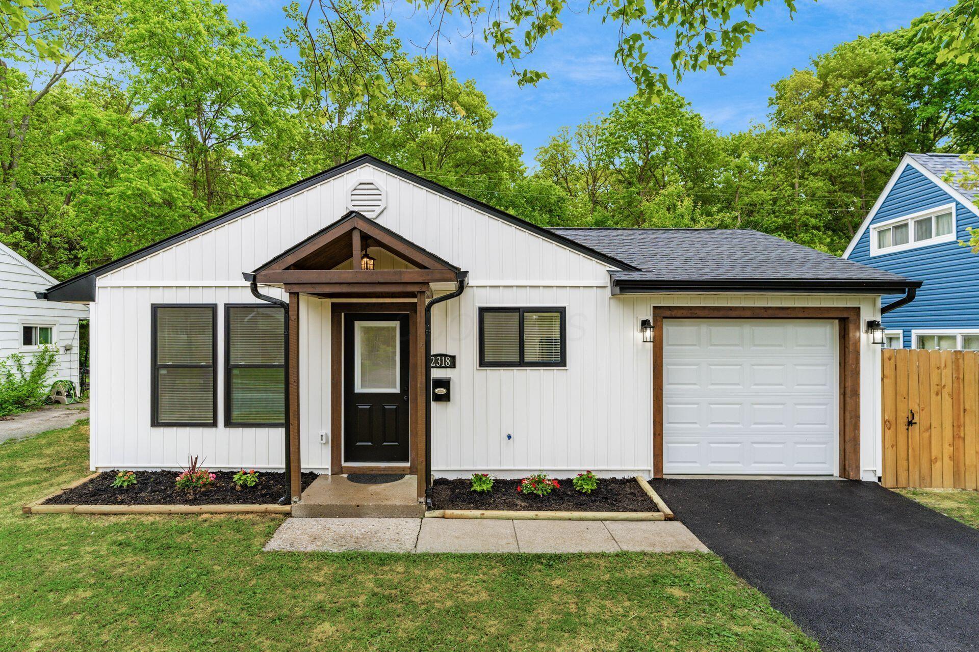 2318 Dawnlight Avenue