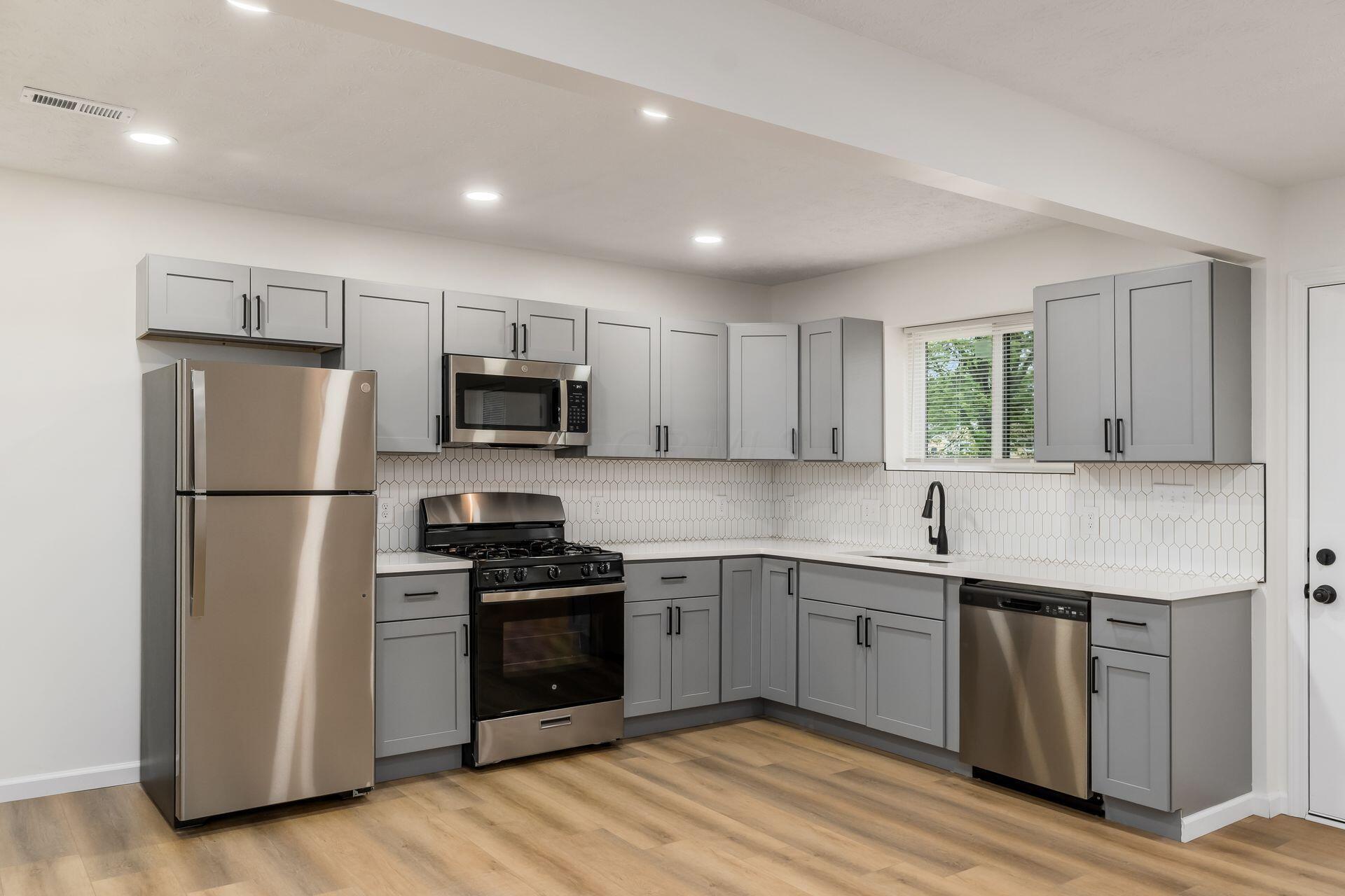 2318 Dawnlight Avenue