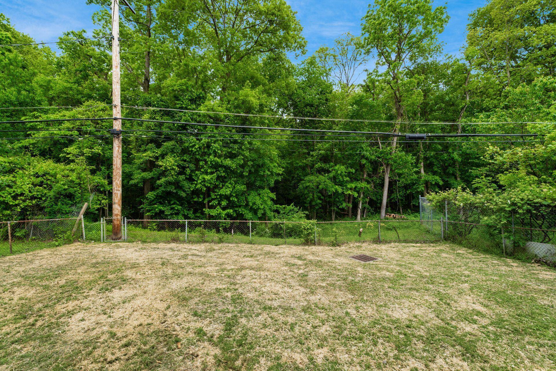 2318 Dawnlight Avenue