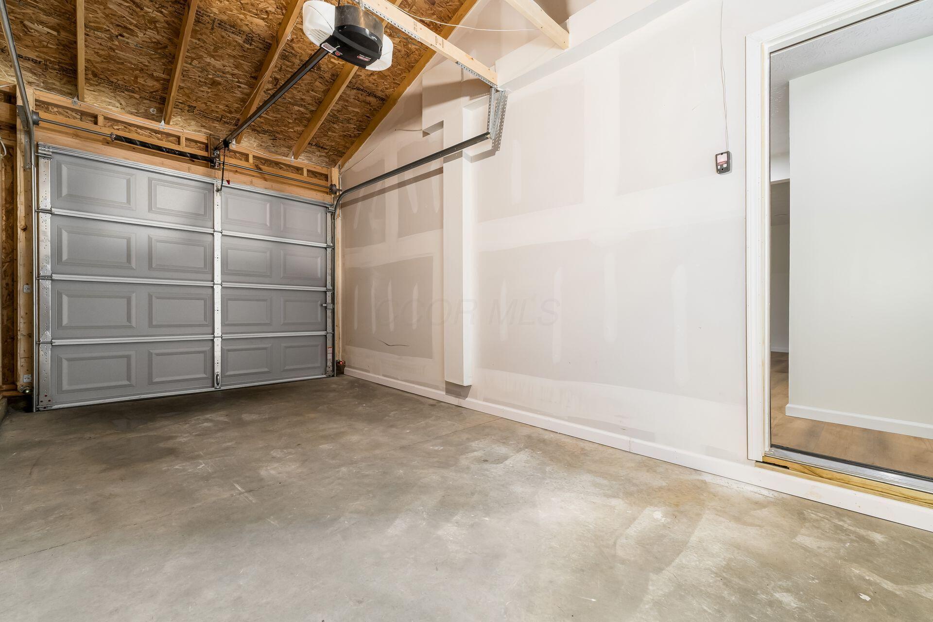 2318 Dawnlight Avenue