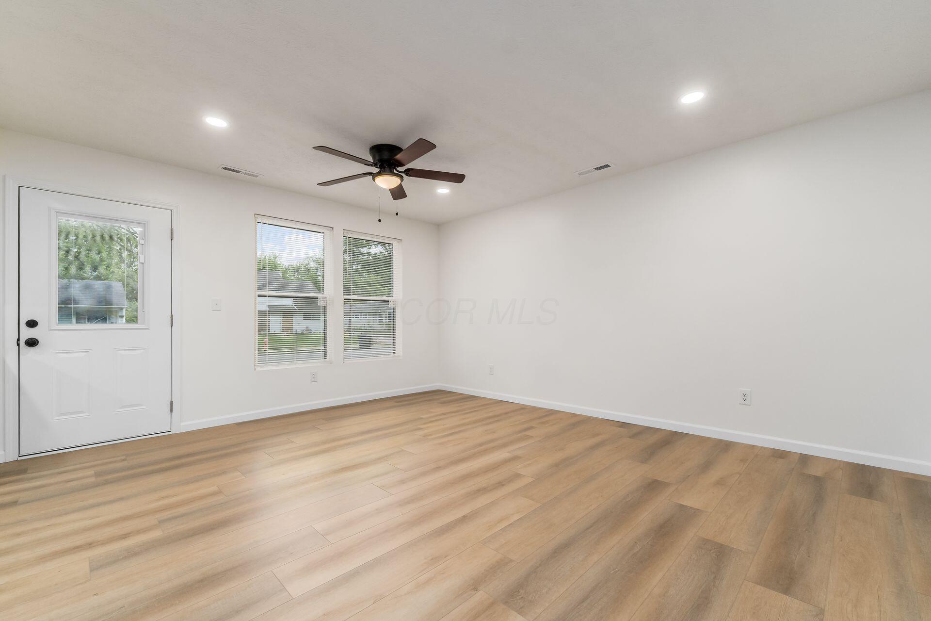 2318 Dawnlight Avenue