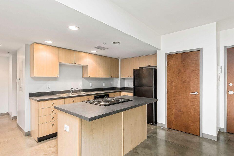 767 N High Street, R201