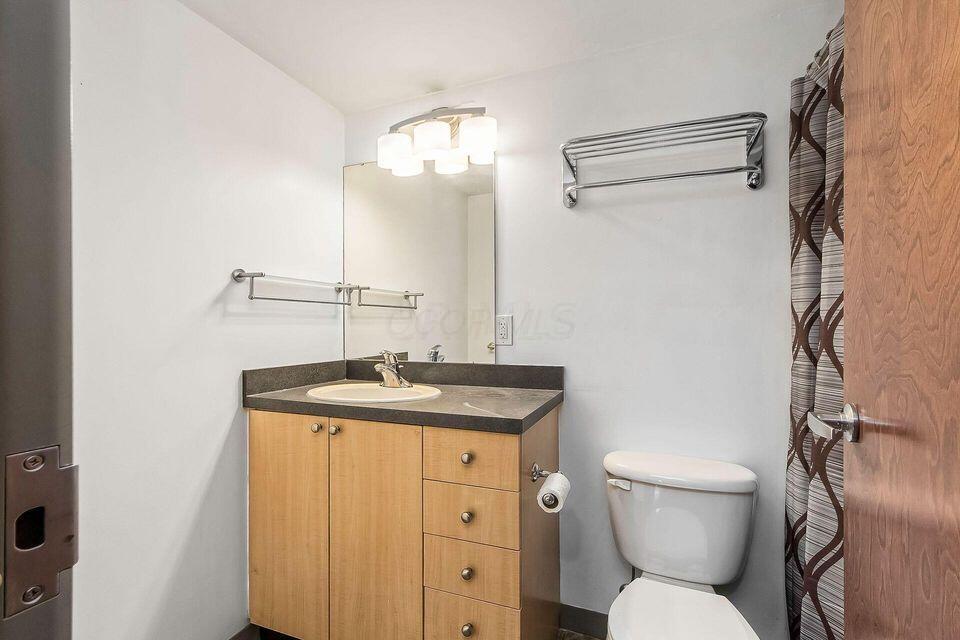 767 N High Street, R201