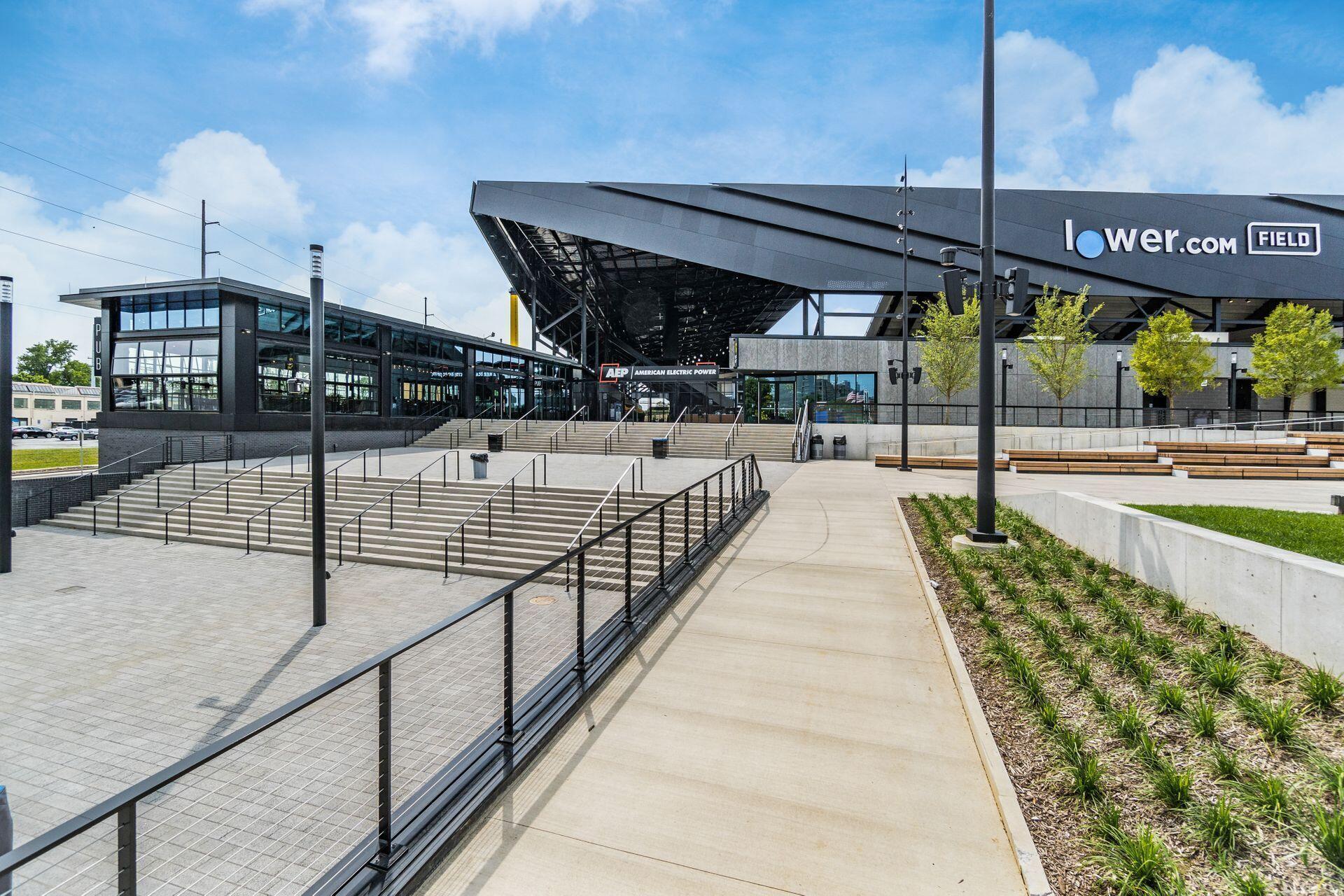 60 E Spring Street, 214